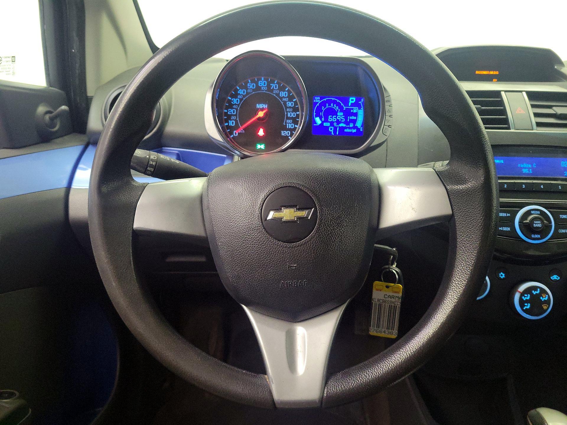 Thumbnail: 2014 Chevrolet Spark - 10