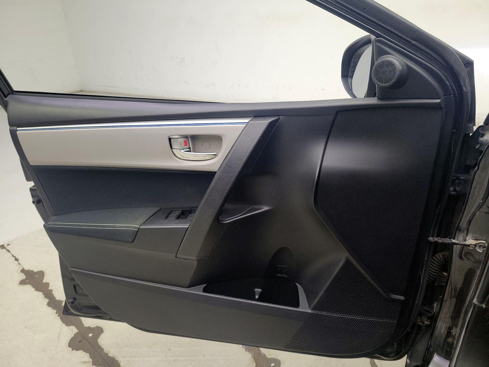 Thumbnail: 2016 Toyota Corolla - 12