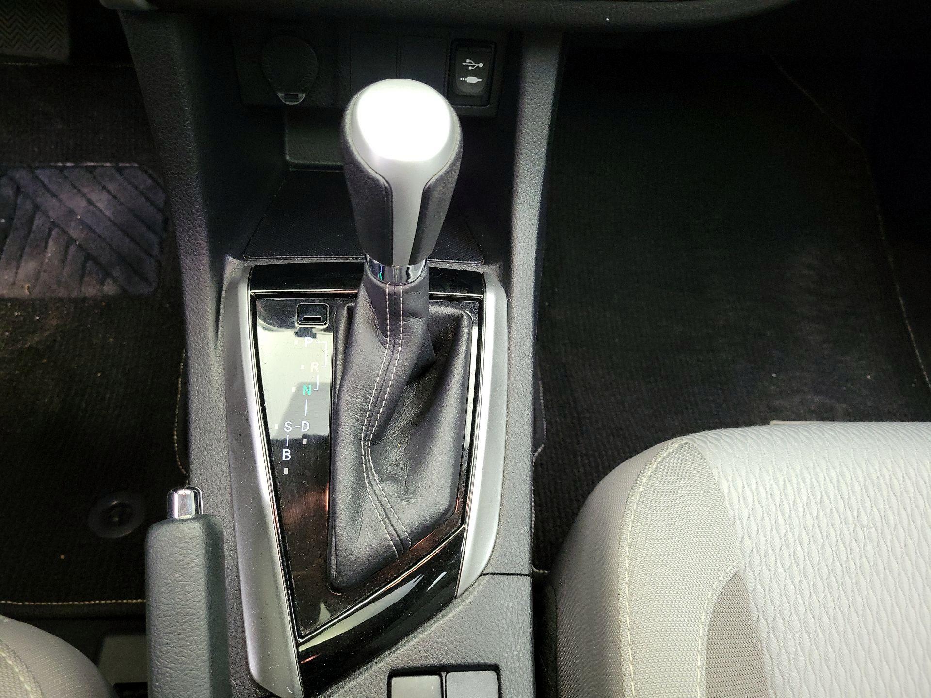 Thumbnail: 2017 Toyota Corolla - 17