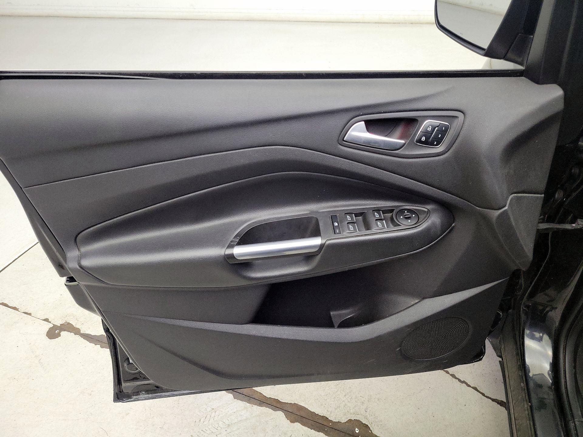 Thumbnail: 2014 Ford Escape - 12