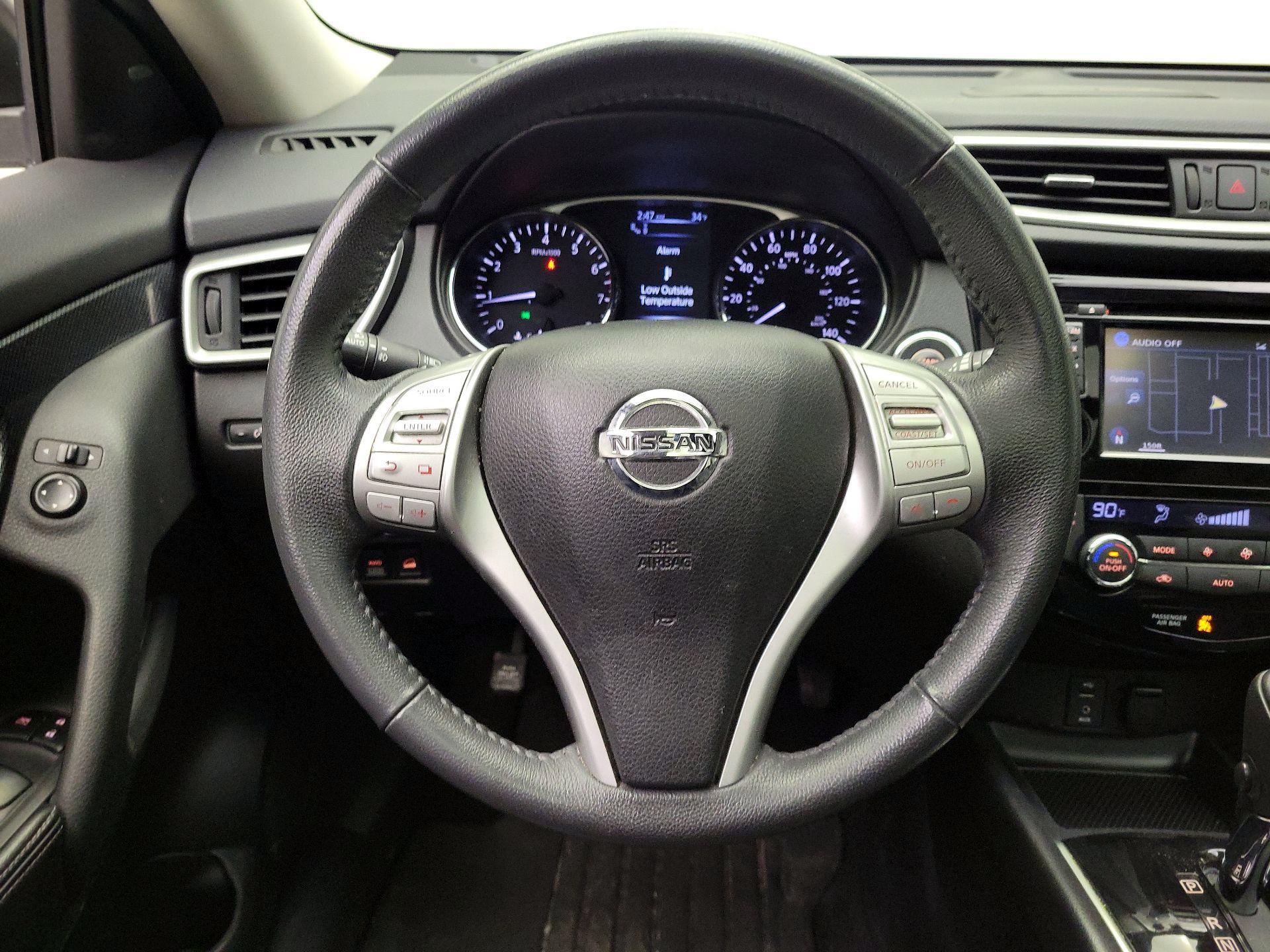 Thumbnail: 2016 Nissan Rogue - 10