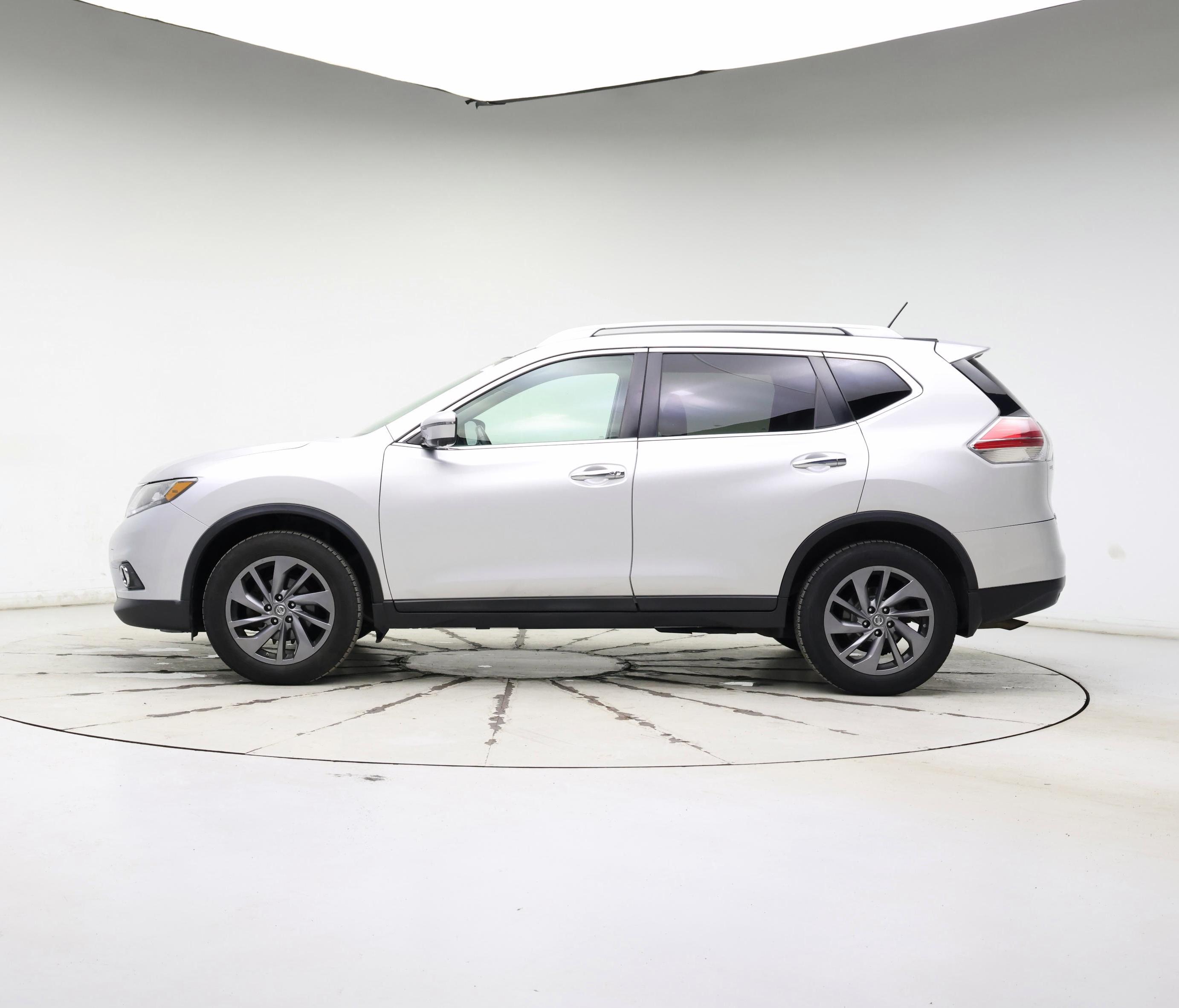 Thumbnail: 2016 Nissan Rogue - 3