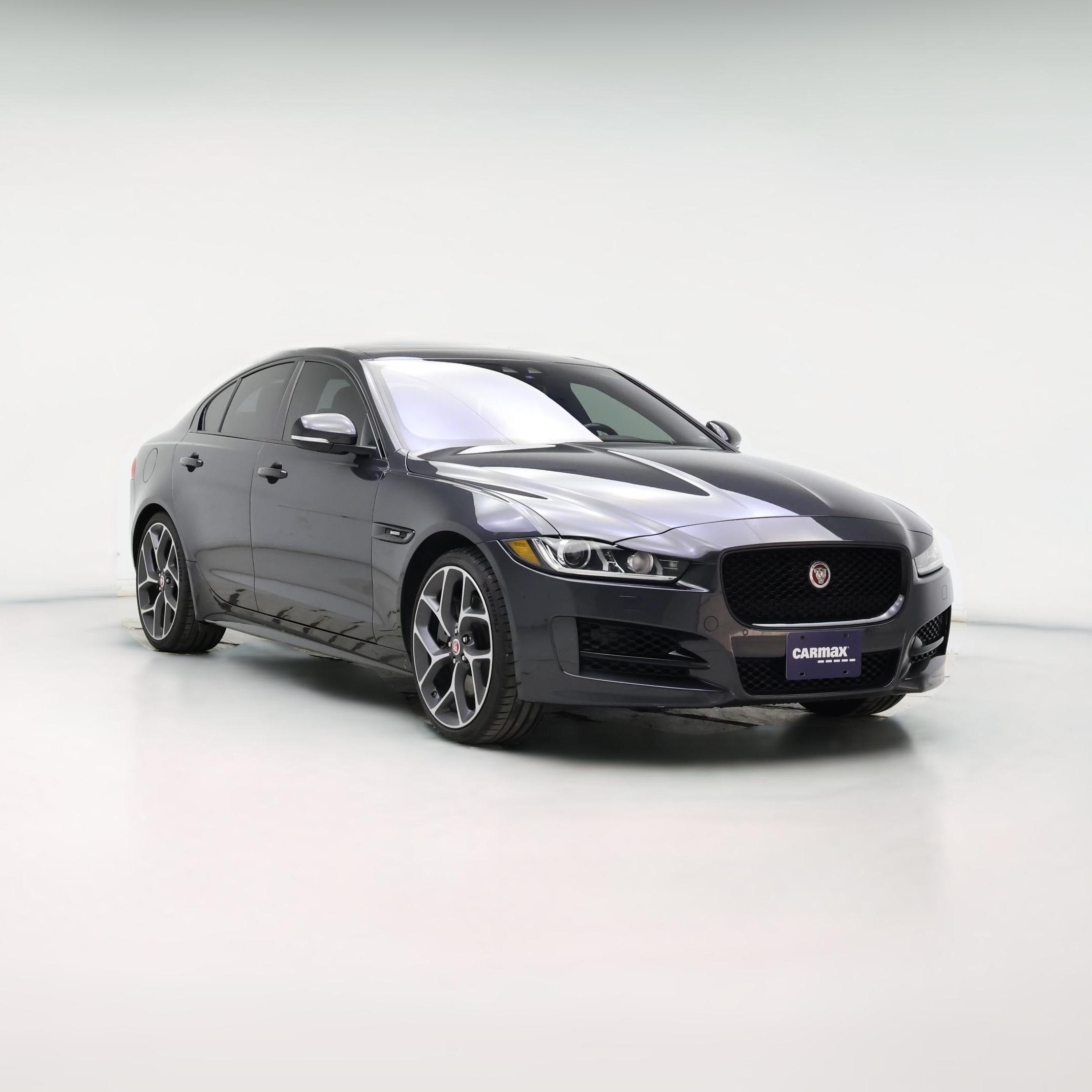 Thumbnail: 2017 Jaguar XE - 1