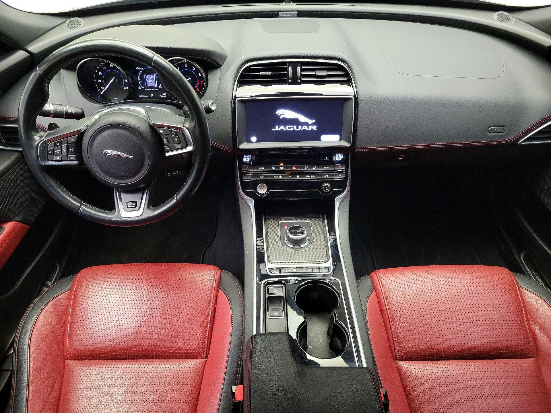 Thumbnail: 2017 Jaguar XE - 9