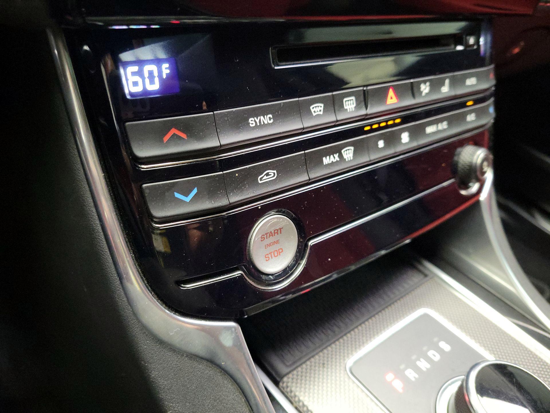 Thumbnail: 2017 Jaguar XE - 17