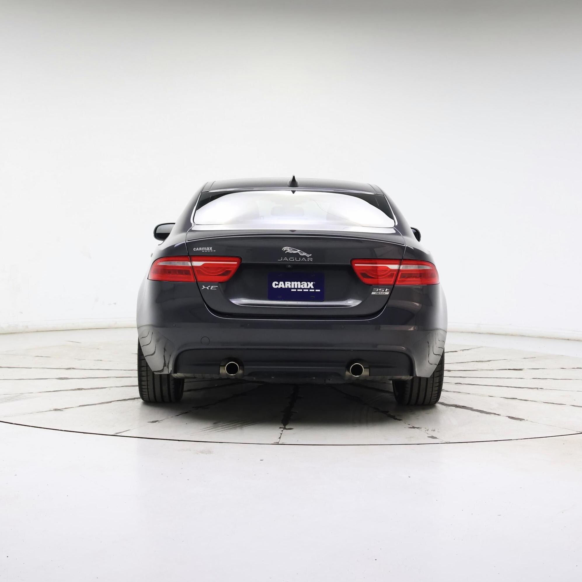 Thumbnail: 2017 Jaguar XE - 6