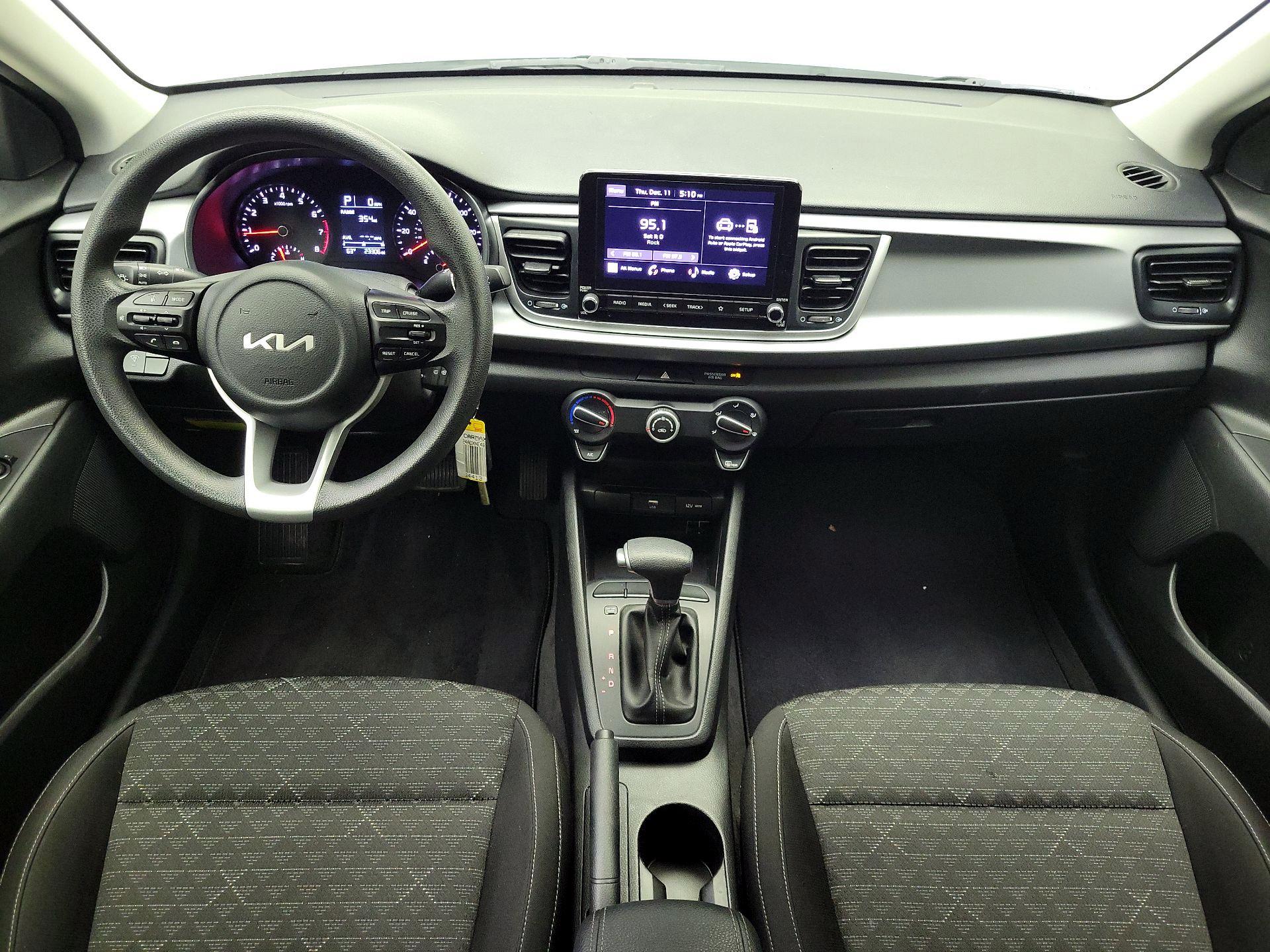 Thumbnail: 2022 Kia Rio - 9