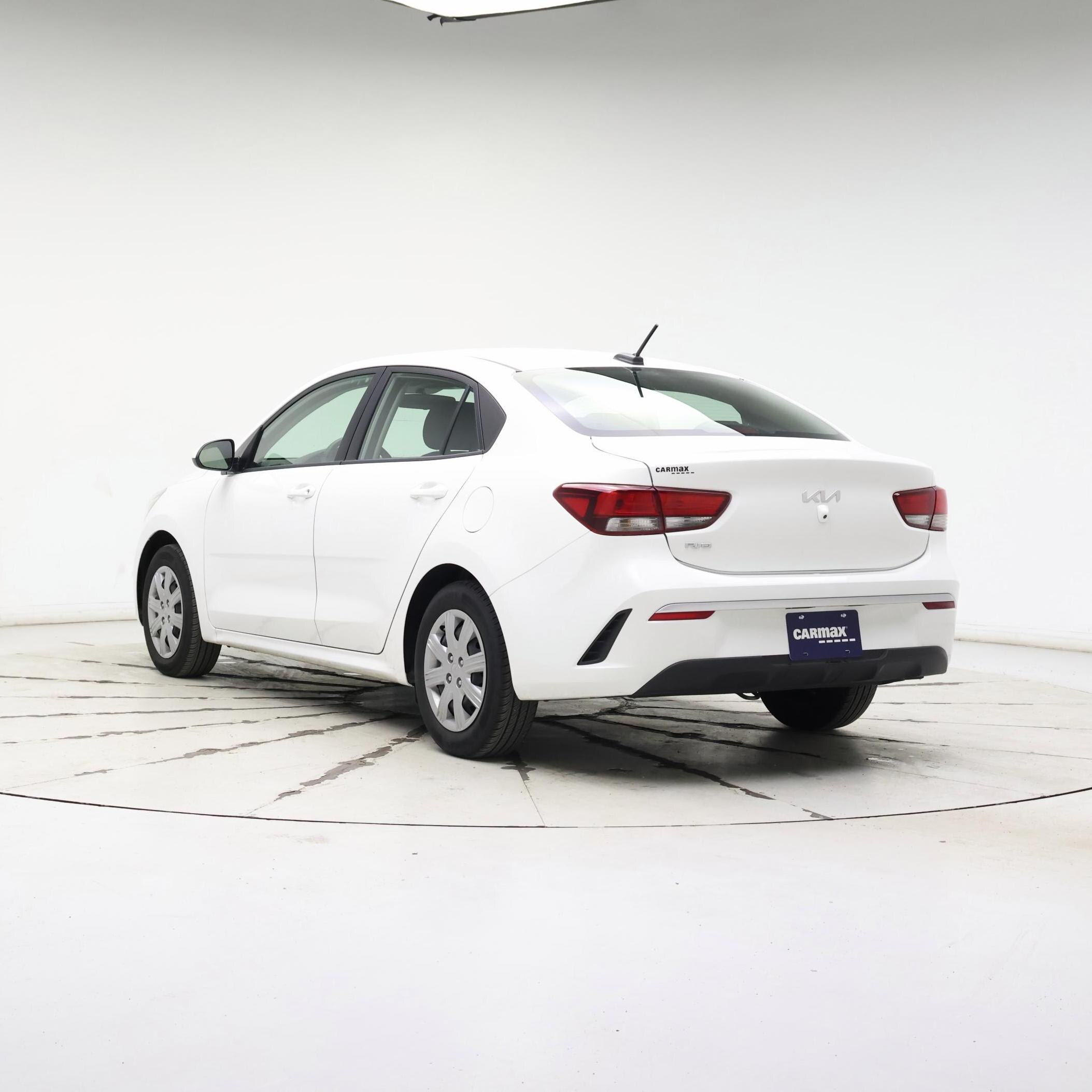 Thumbnail: 2022 Kia Rio - 2