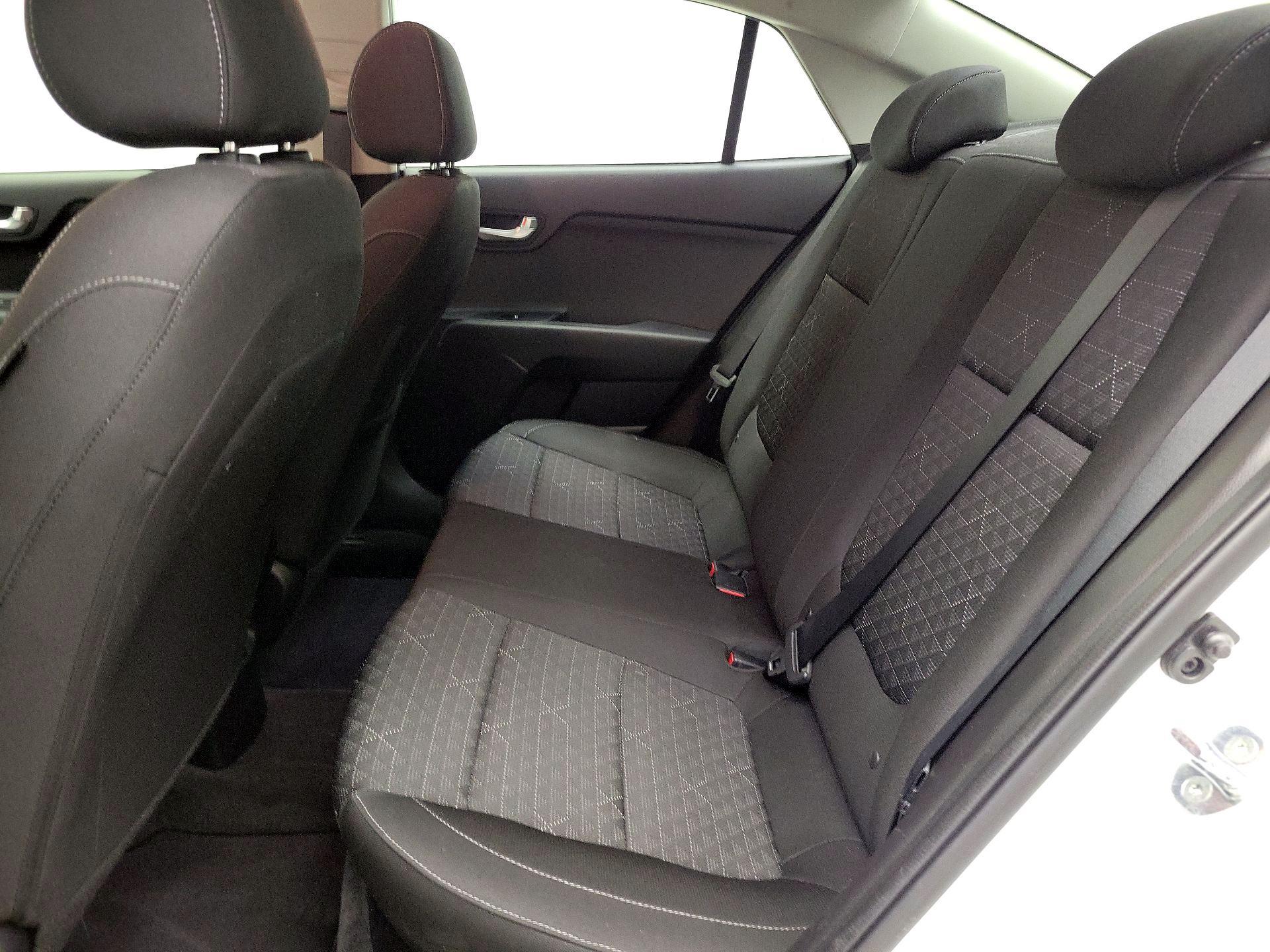 Thumbnail: 2022 Kia Rio - 19