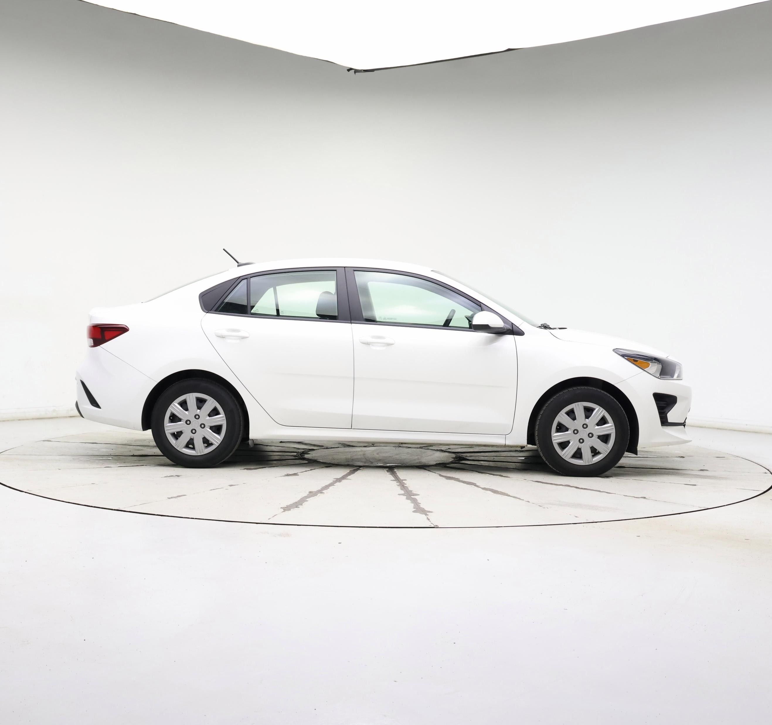 Thumbnail: 2022 Kia Rio - 7