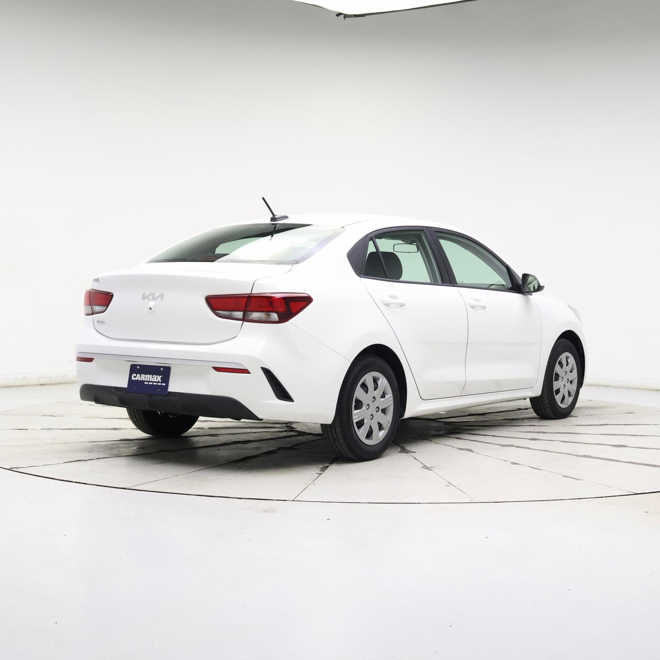 Thumbnail: 2022 Kia Rio - 8