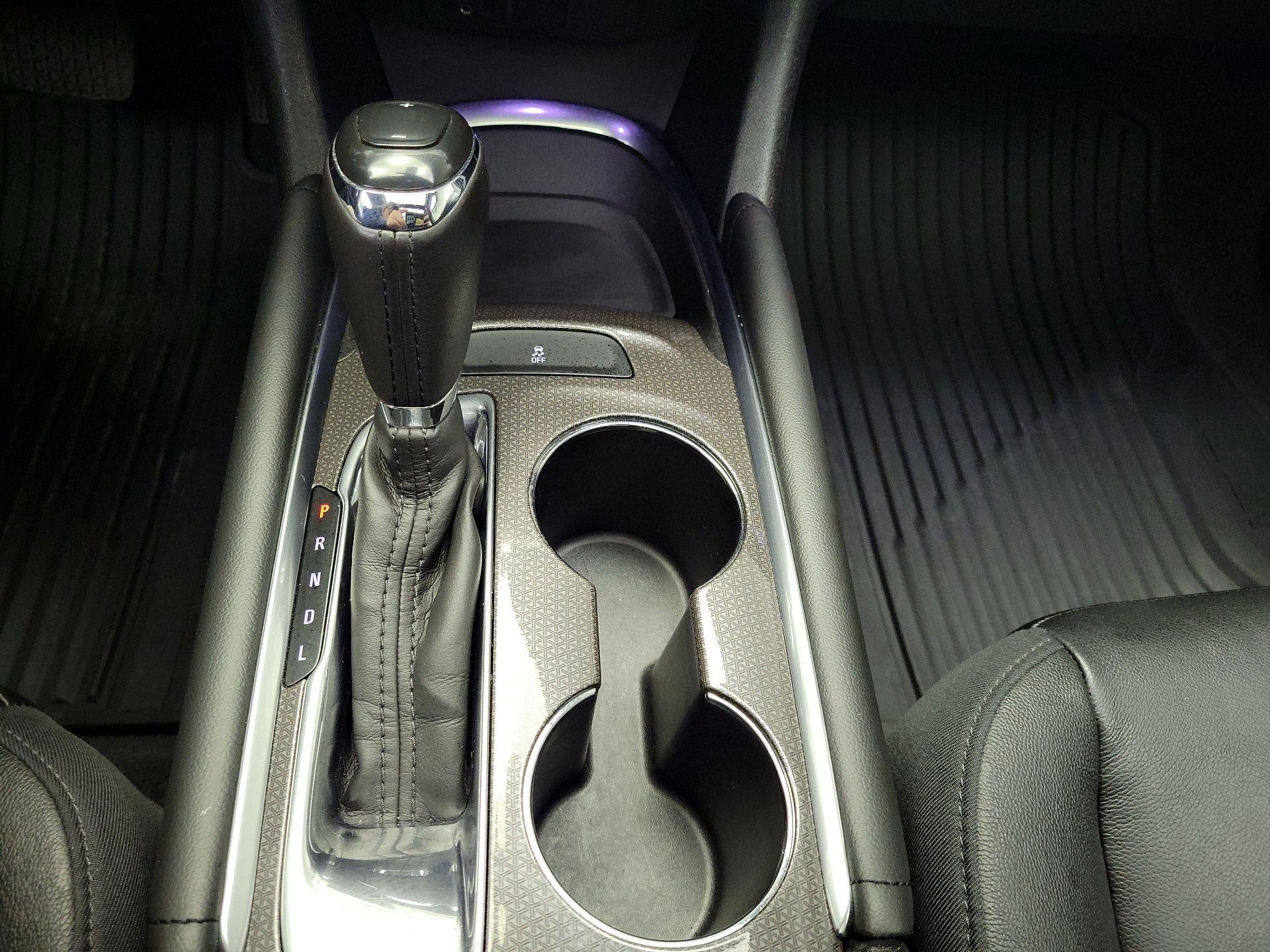 Thumbnail: 2018 Chevrolet Malibu - 17