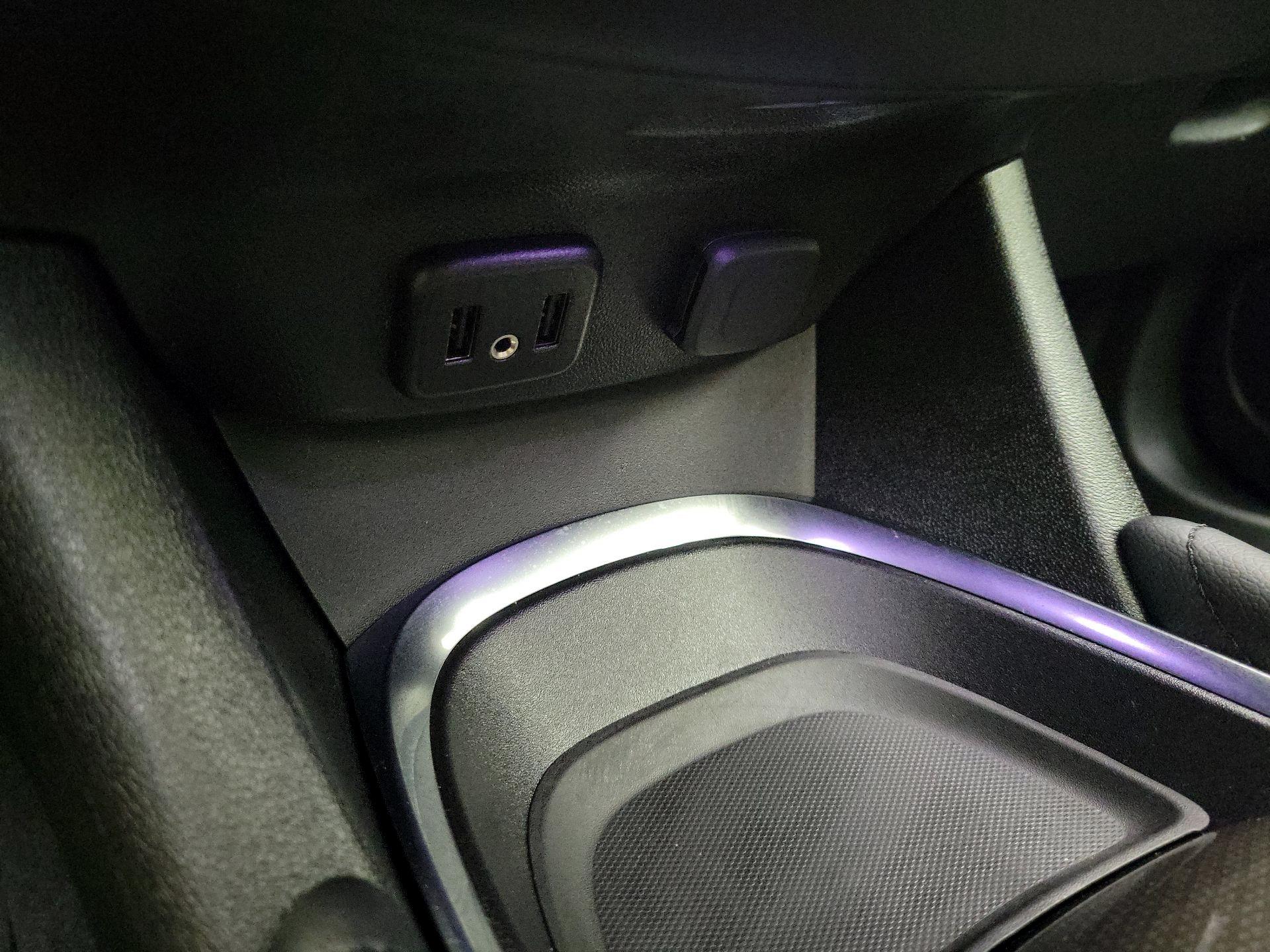 Thumbnail: 2018 Chevrolet Malibu - 18