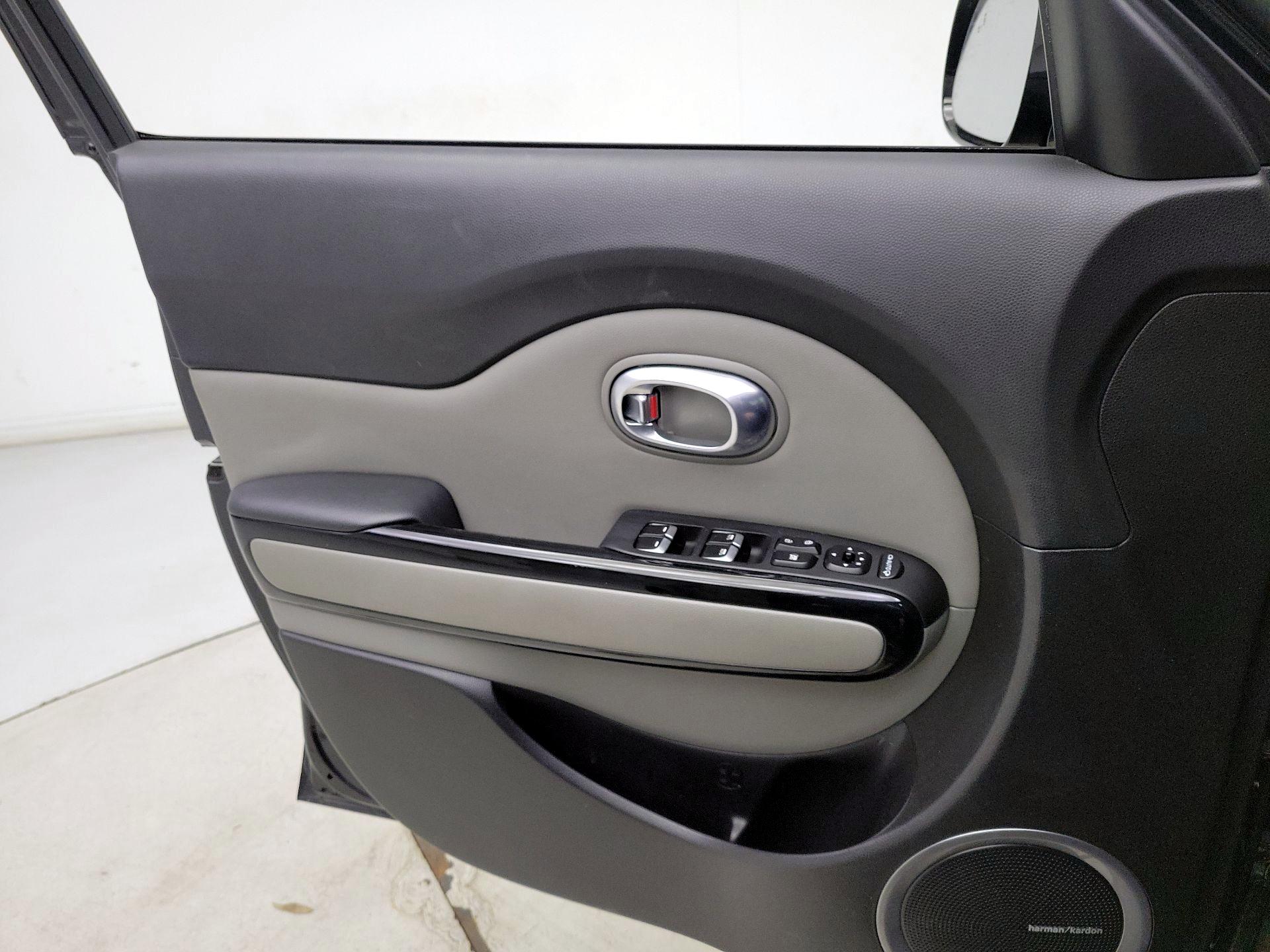 Thumbnail: 2018 Kia Soul - 12