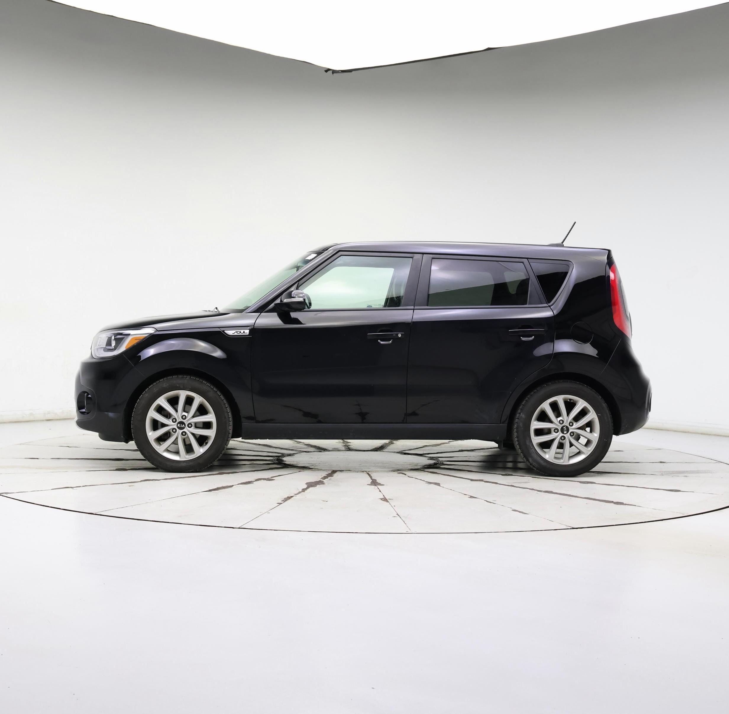 Thumbnail: 2018 Kia Soul - 3