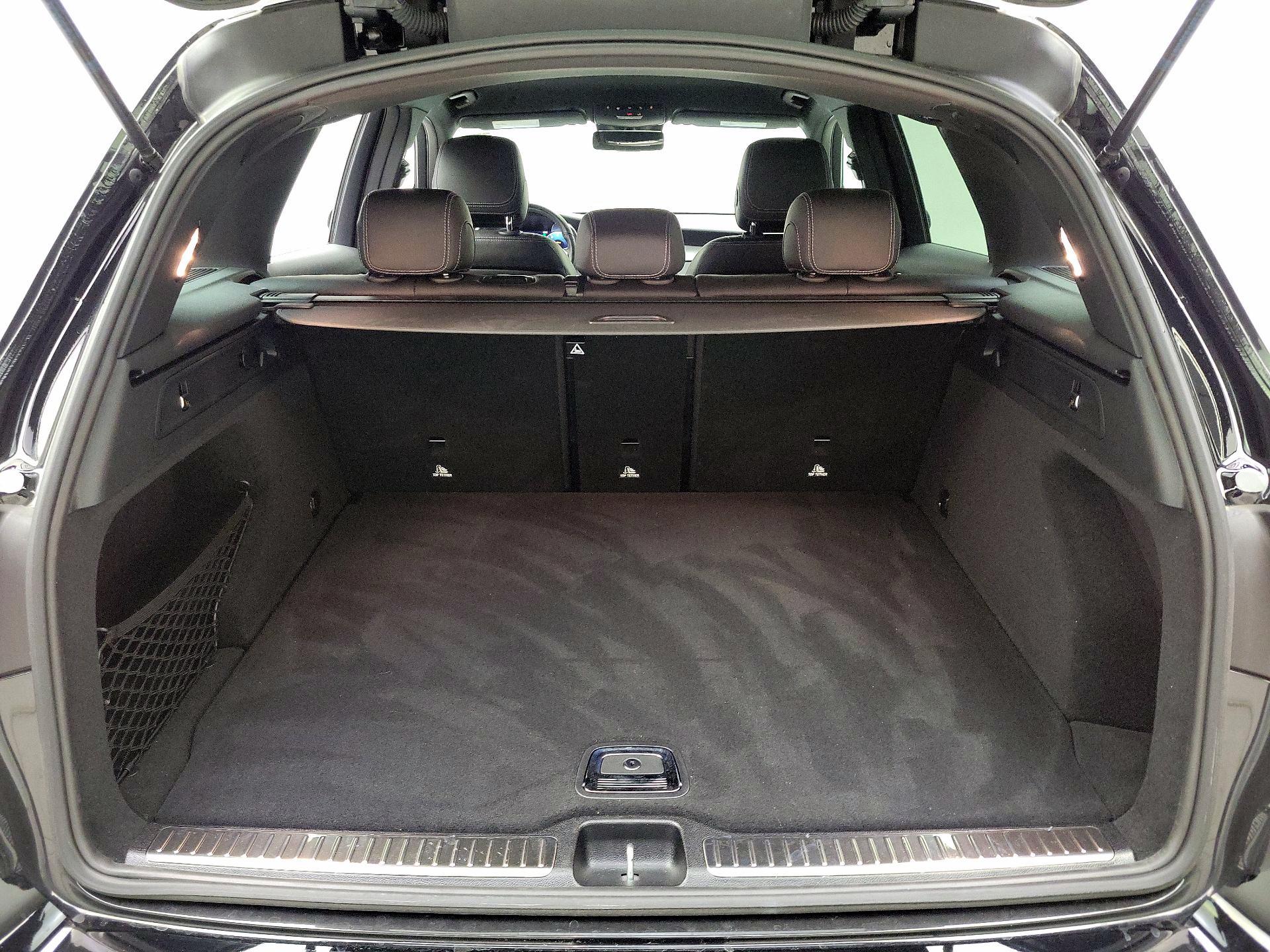 Thumbnail: 2022 Mercedes-Benz GLC - 18