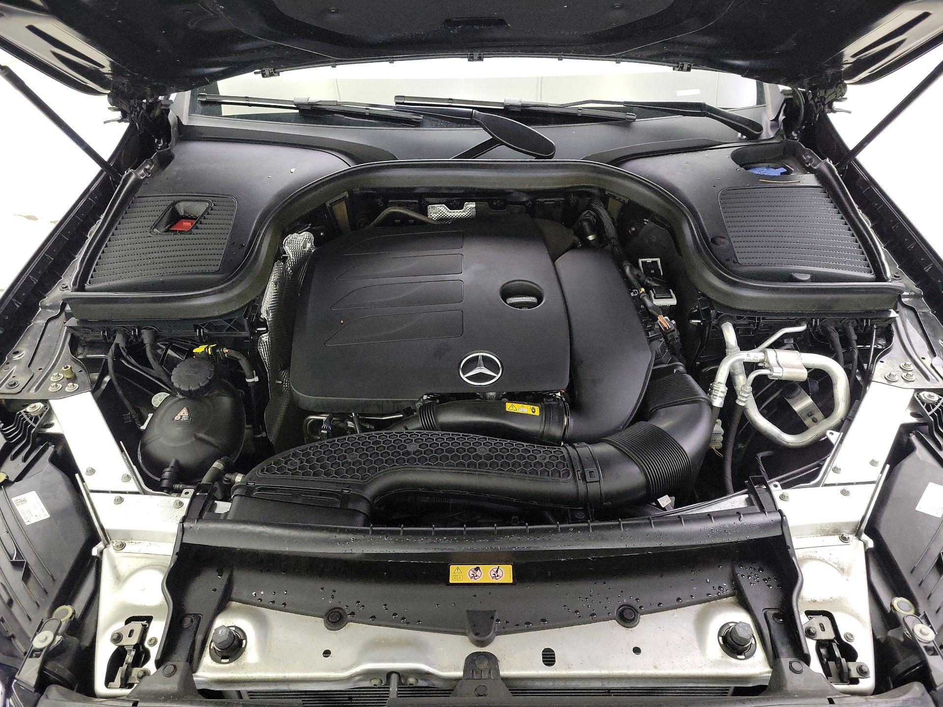 Thumbnail: 2022 Mercedes-Benz GLC - 19