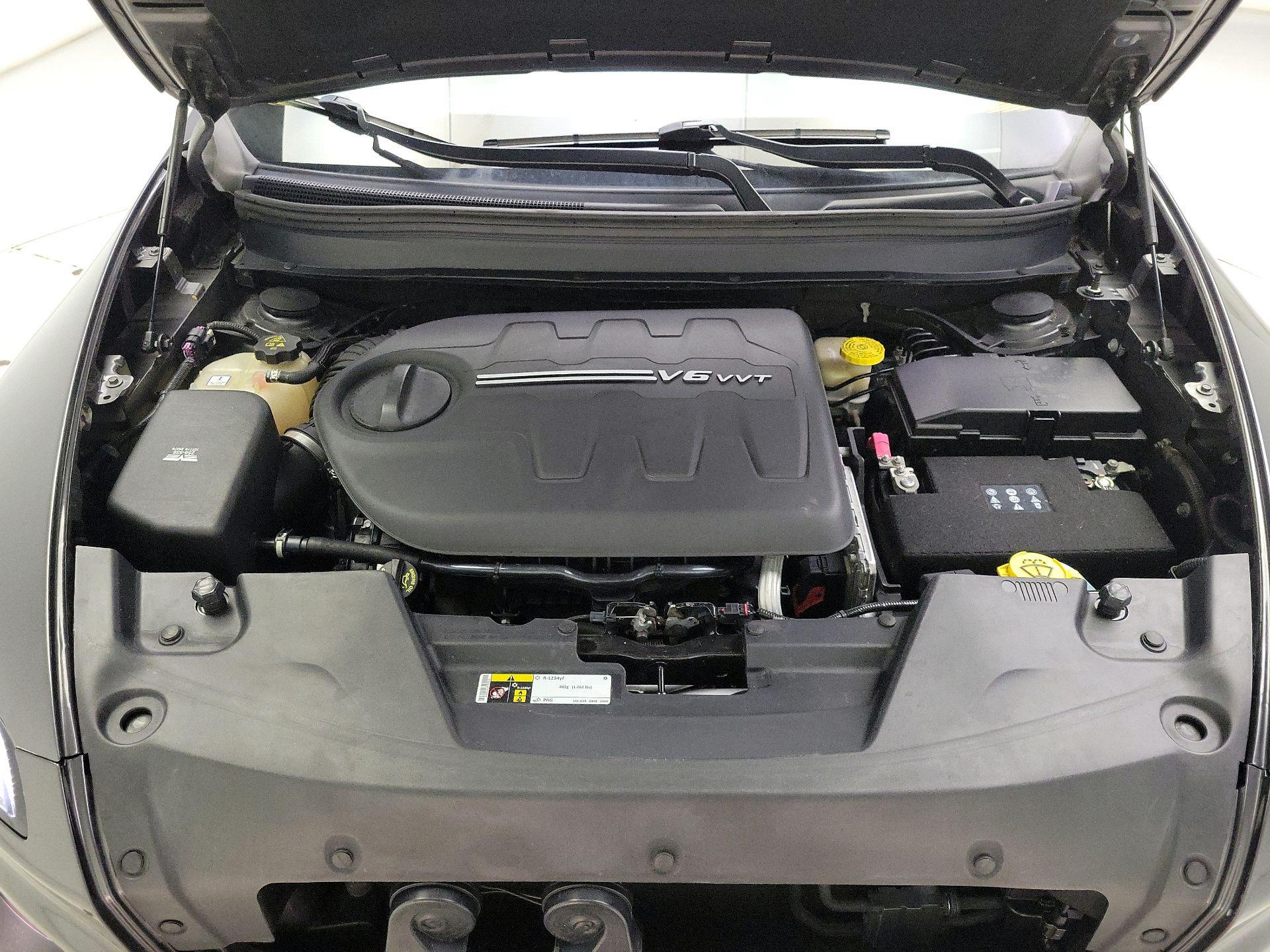 Thumbnail: 2015 Jeep Cherokee - 20