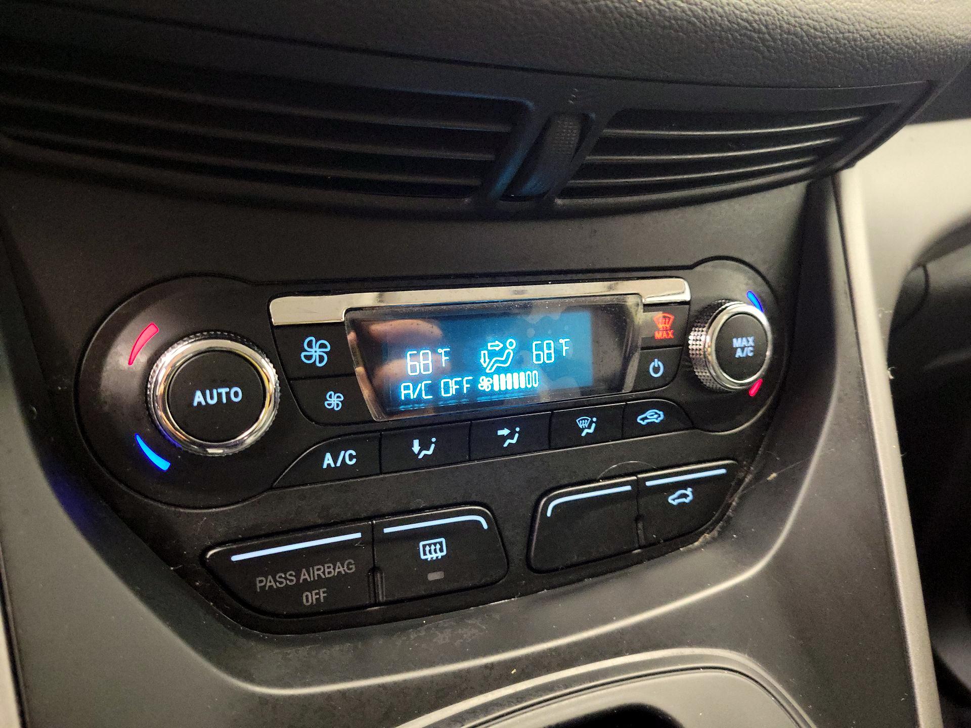 Thumbnail: 2014 Ford Escape - 17