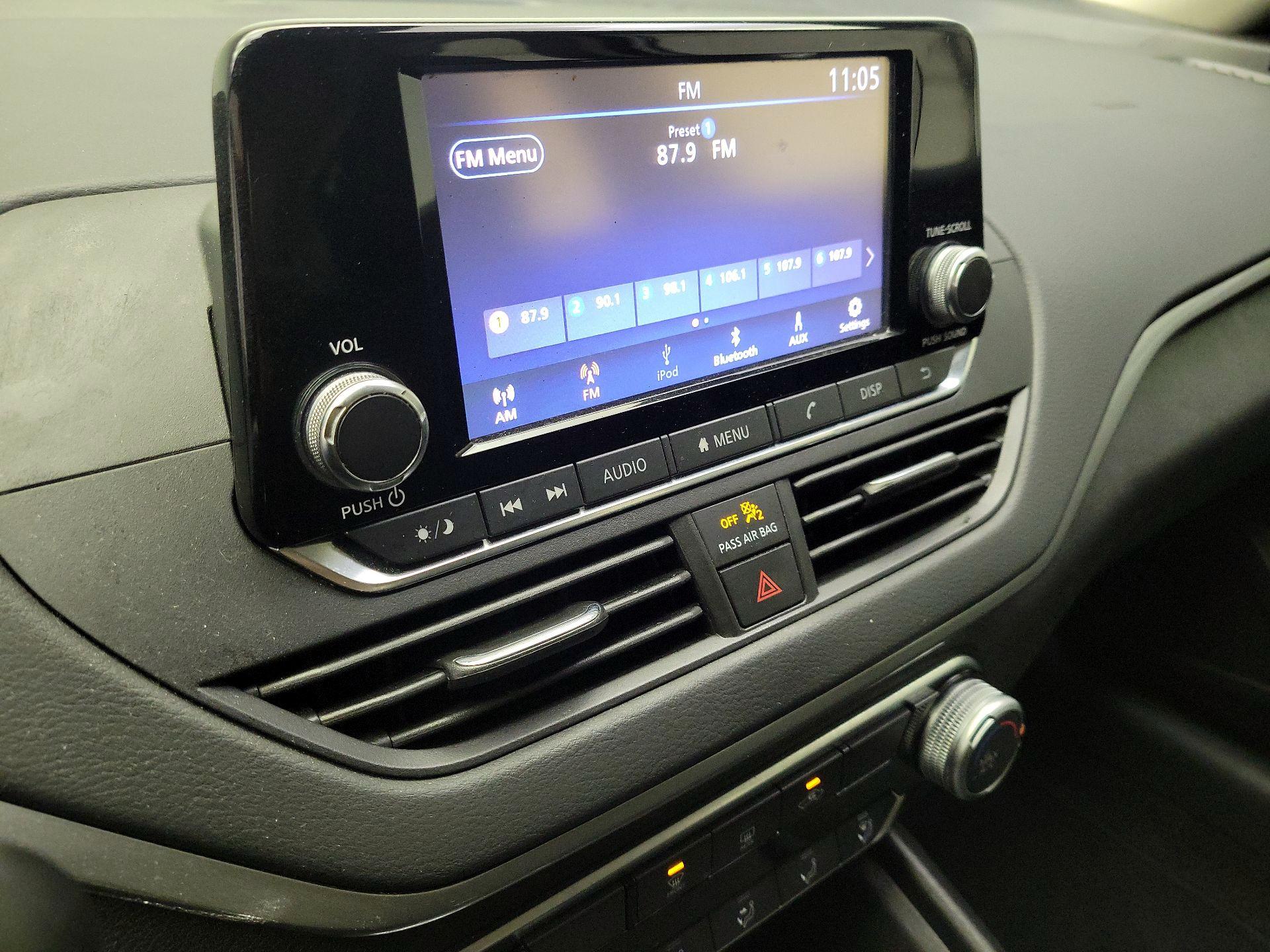 Thumbnail: 2023 Nissan Altima - 15