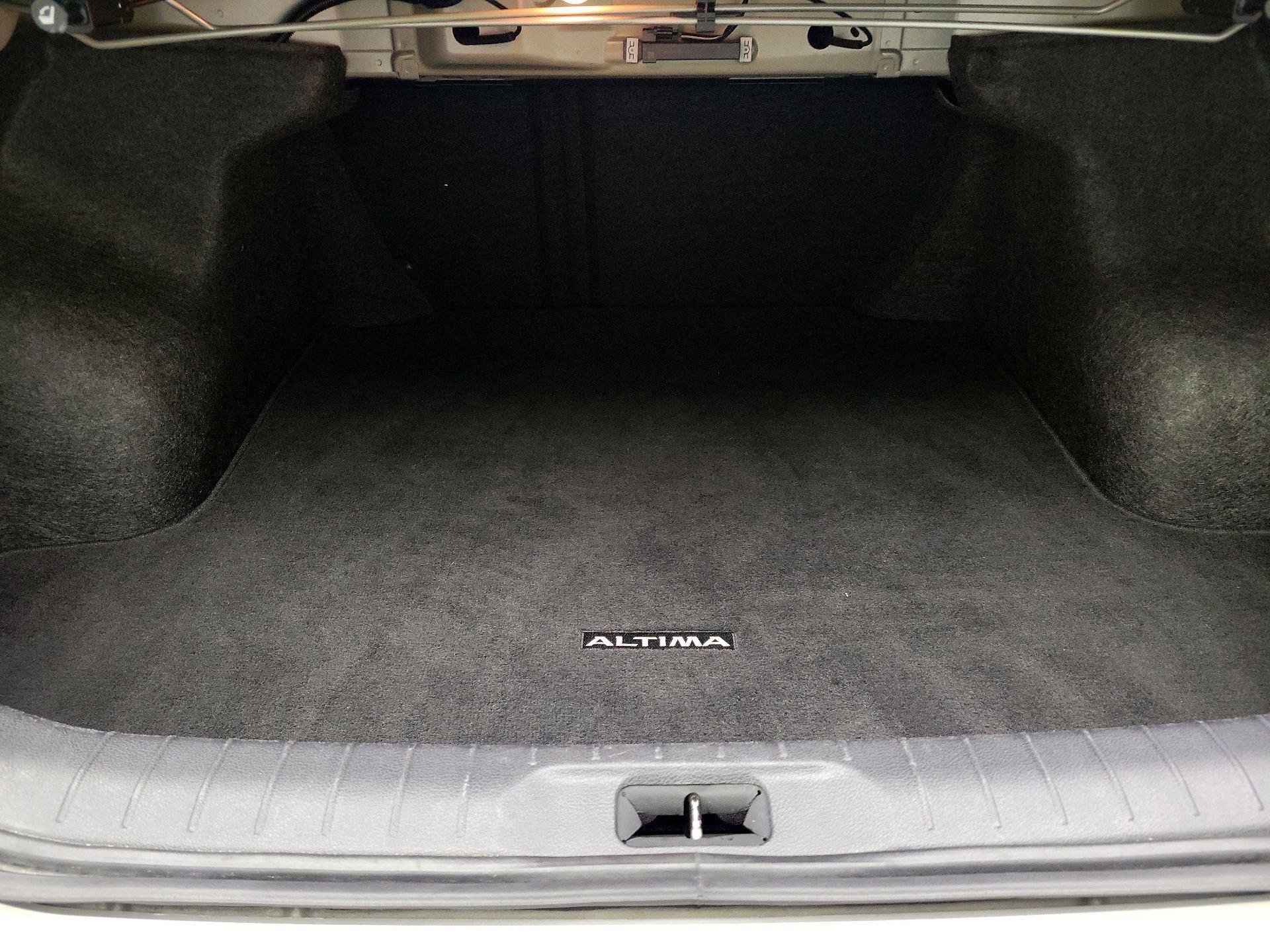 Thumbnail: 2023 Nissan Altima - 20