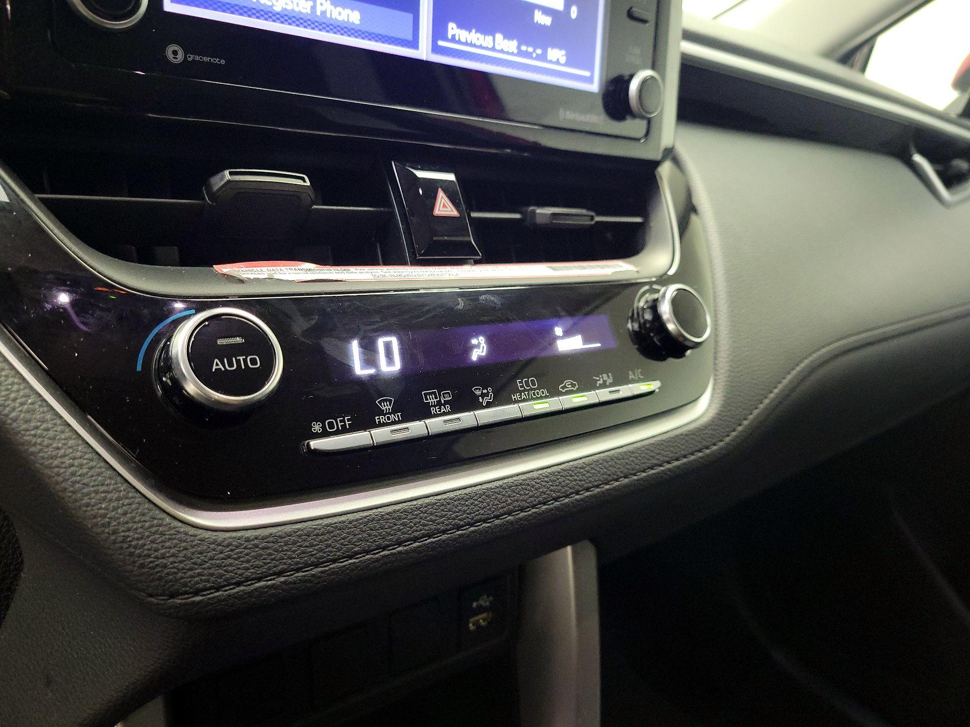 Thumbnail: 2022 Toyota Corolla Cross - 15