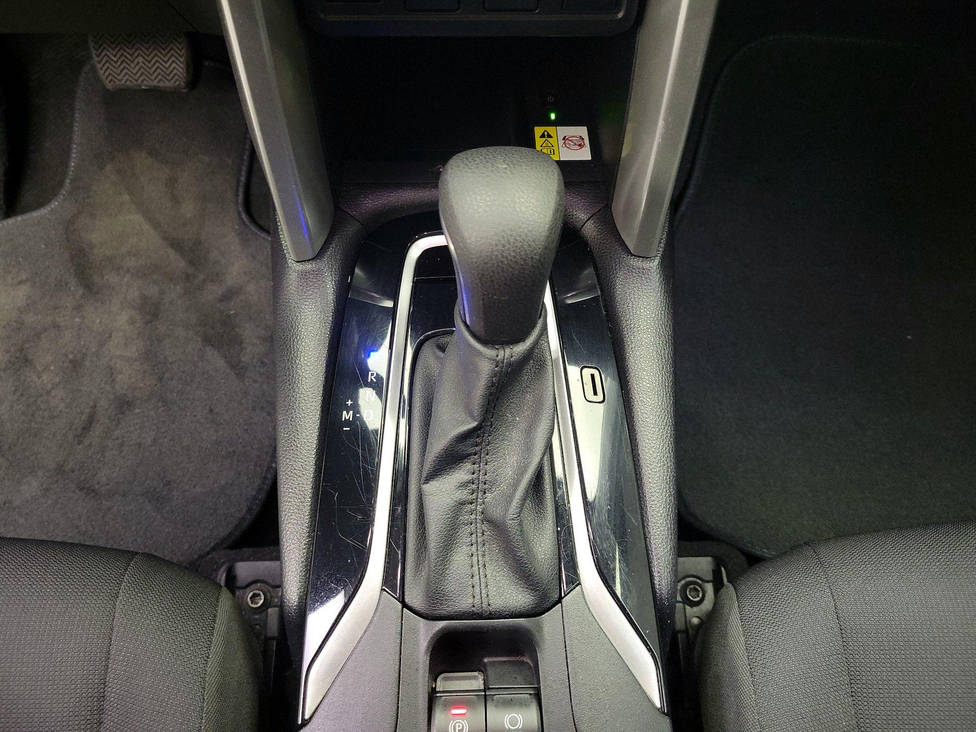 Thumbnail: 2022 Toyota Corolla Cross - 16