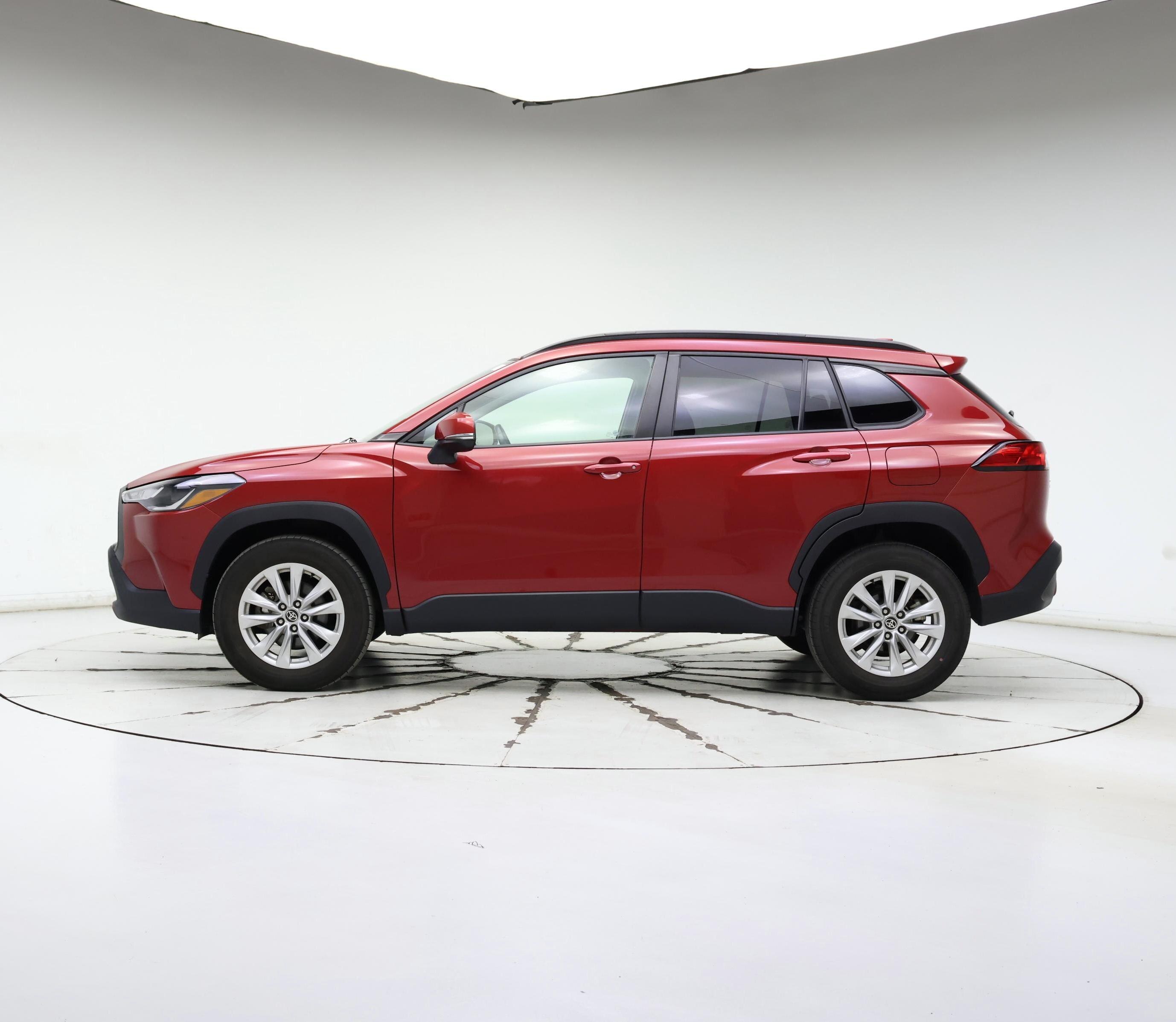 Thumbnail: 2022 Toyota Corolla Cross - 3