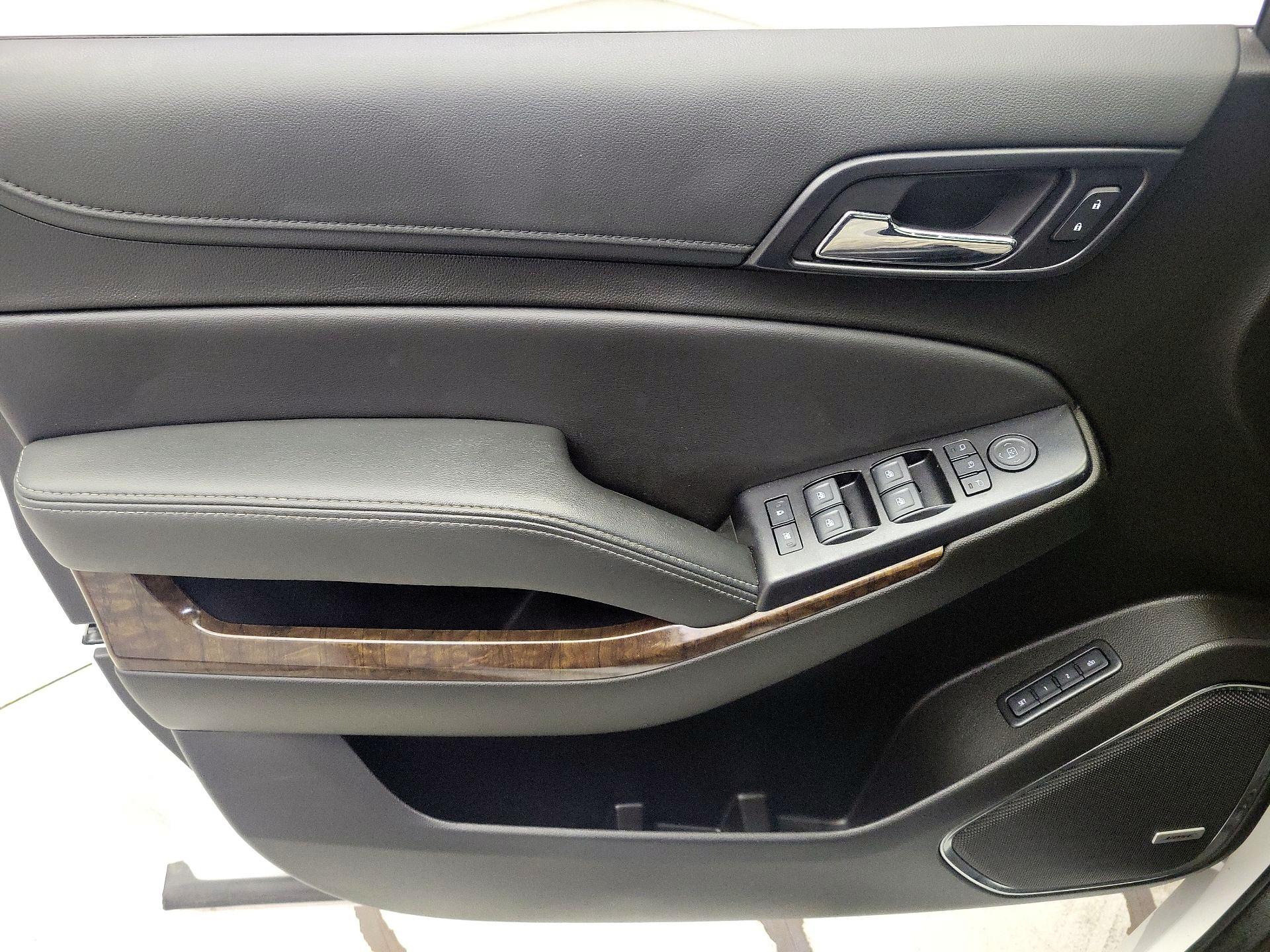 Thumbnail: 2020 Chevrolet Tahoe - 12