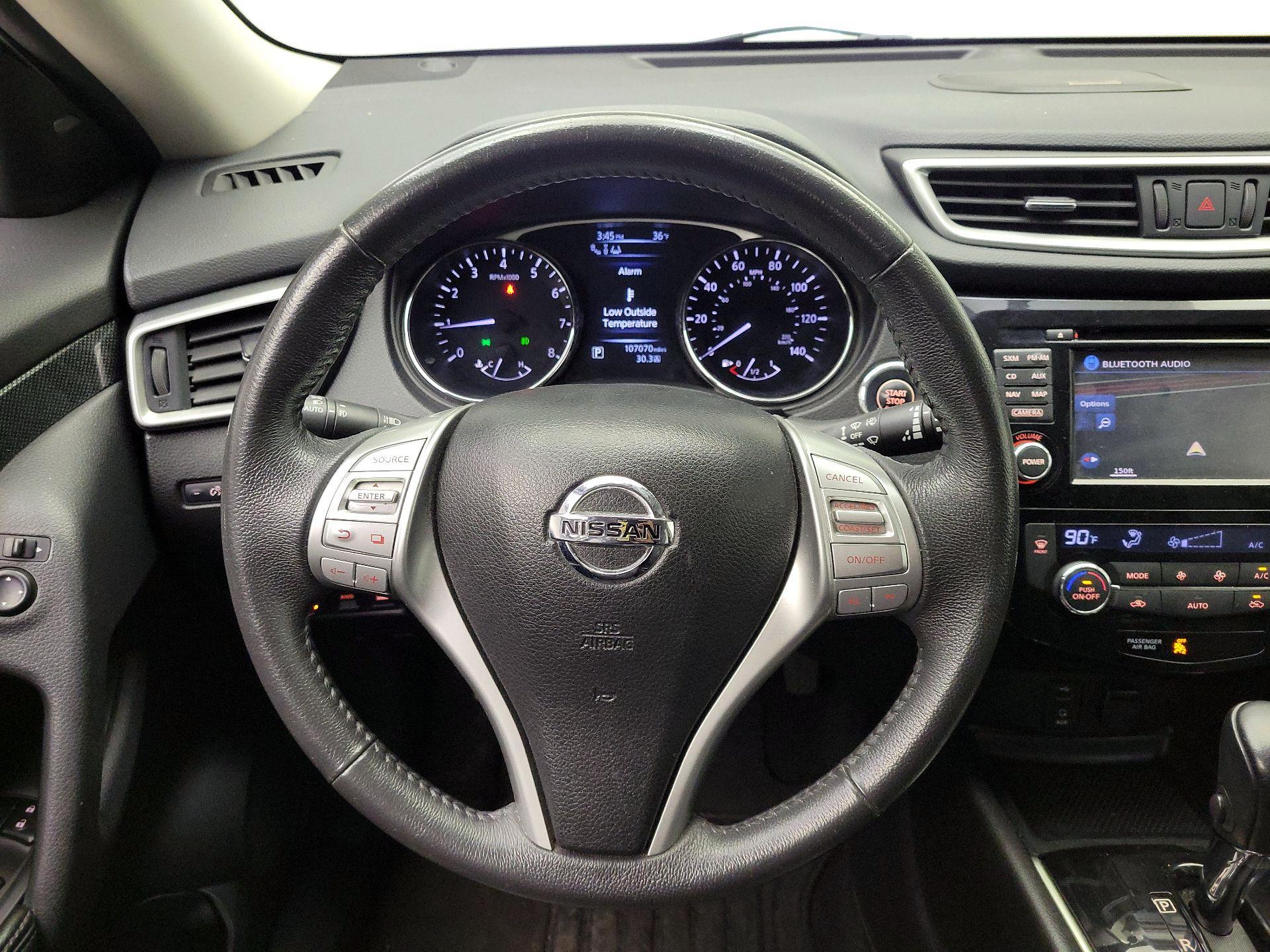 Thumbnail: 2015 Nissan Rogue - 10