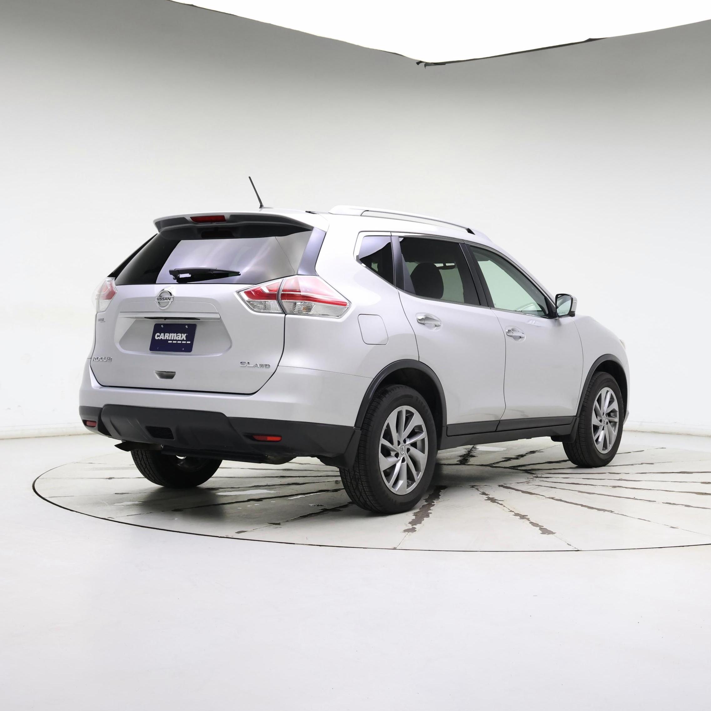Thumbnail: 2015 Nissan Rogue - 8