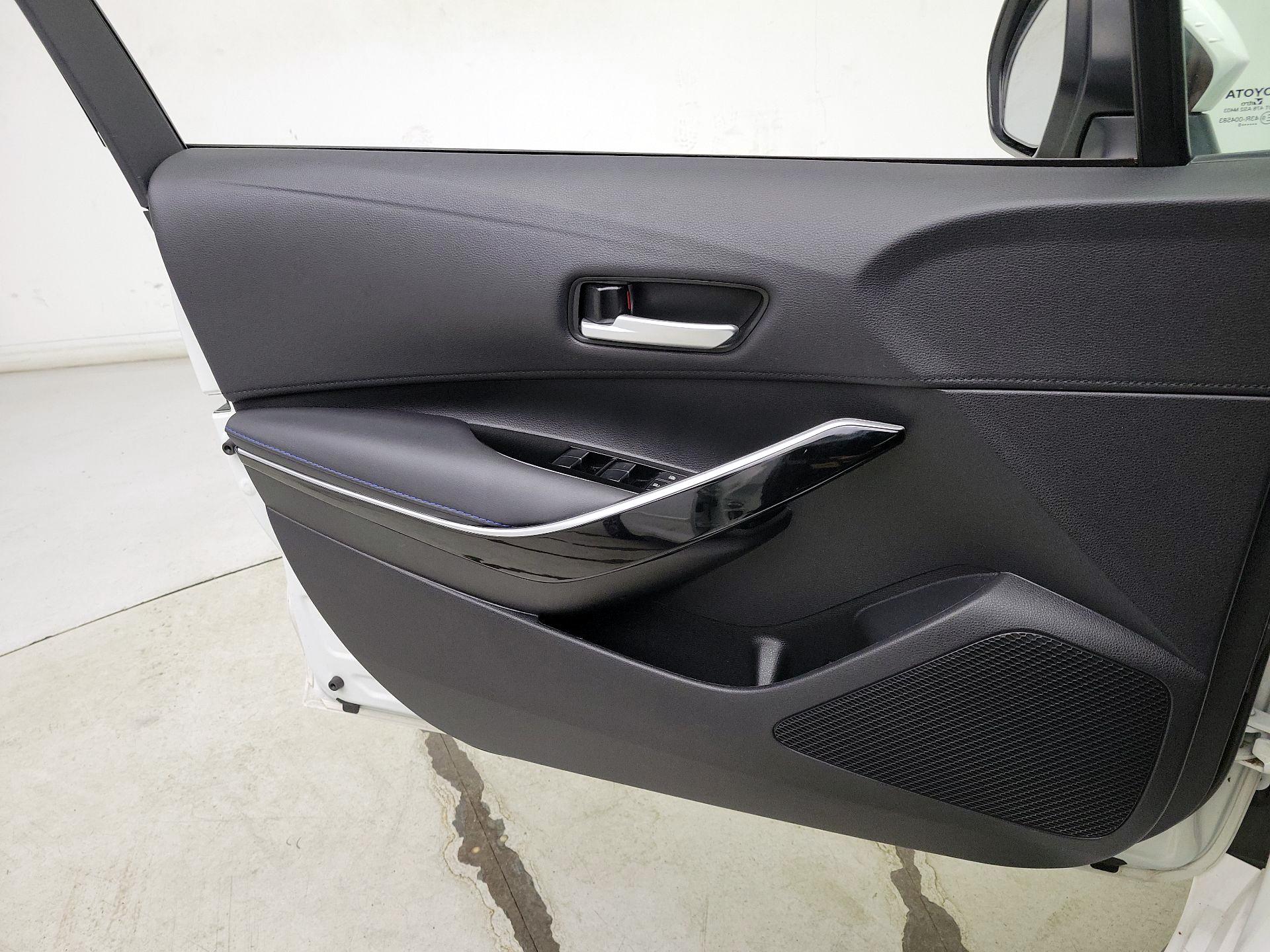 Thumbnail: 2020 Toyota Corolla - 12