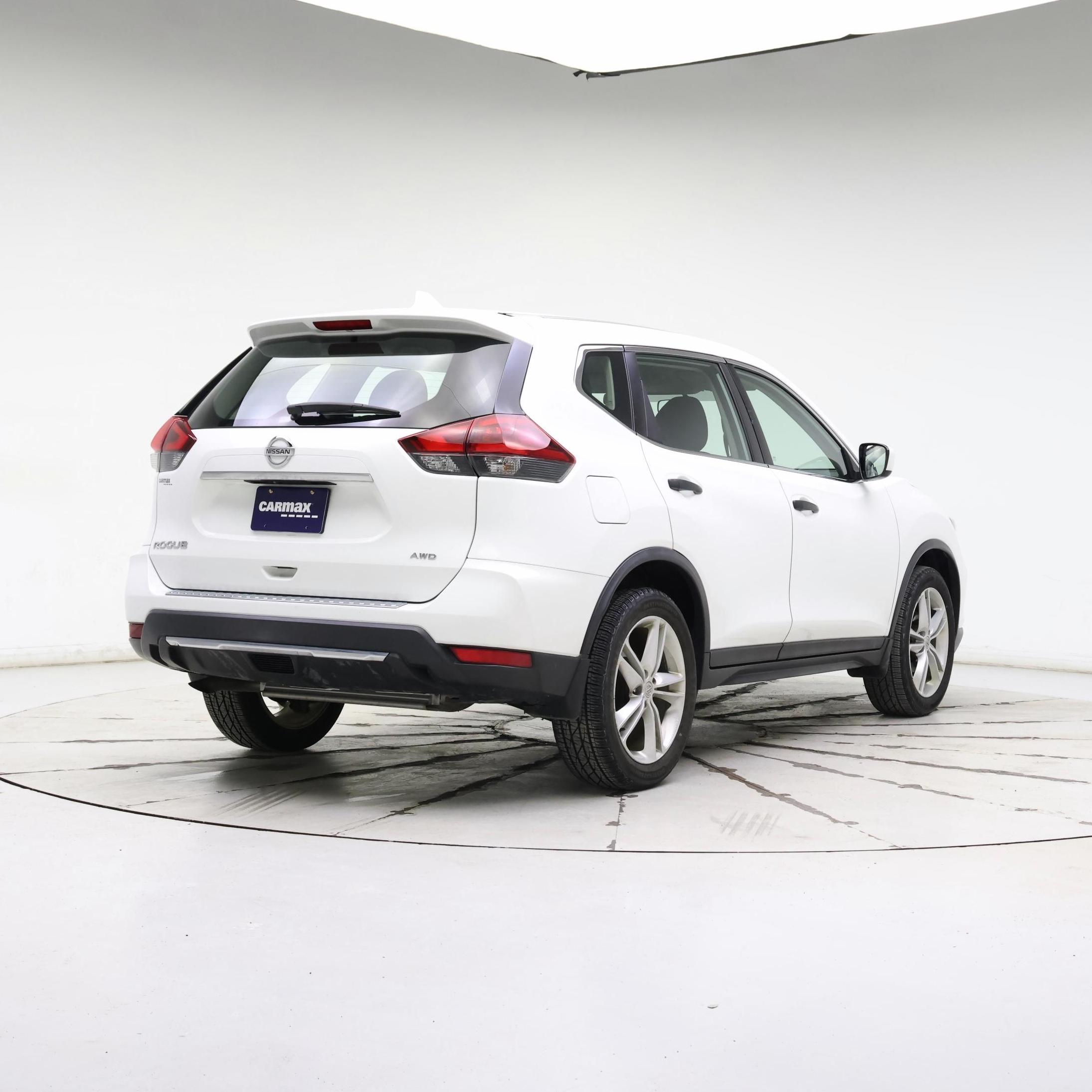 Thumbnail: 2018 Nissan Rogue - 8