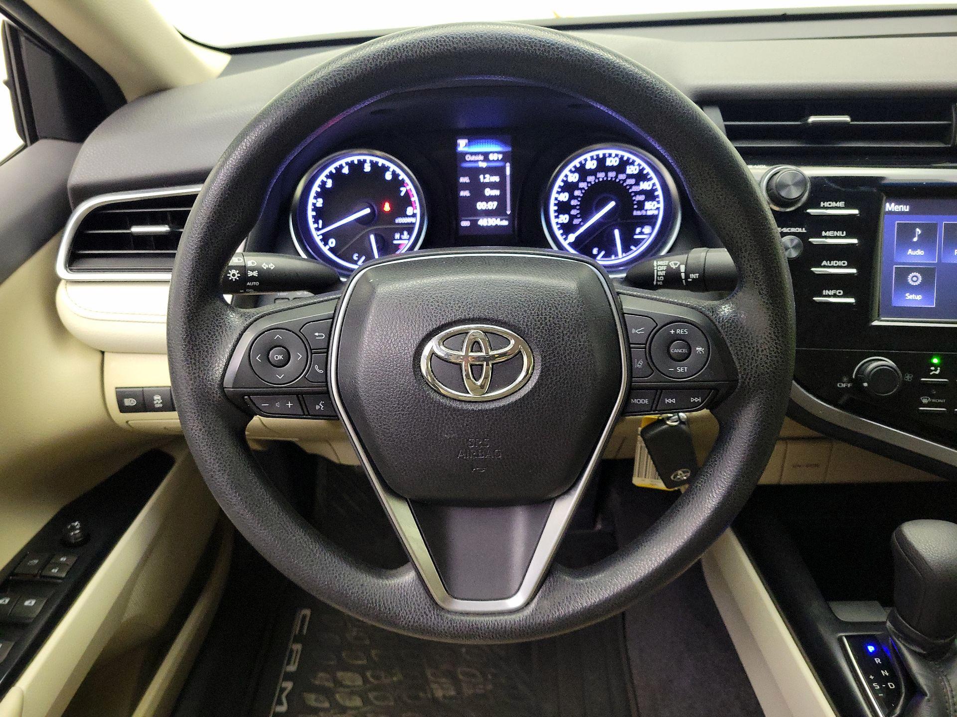 Thumbnail: 2018 Toyota Camry - 10