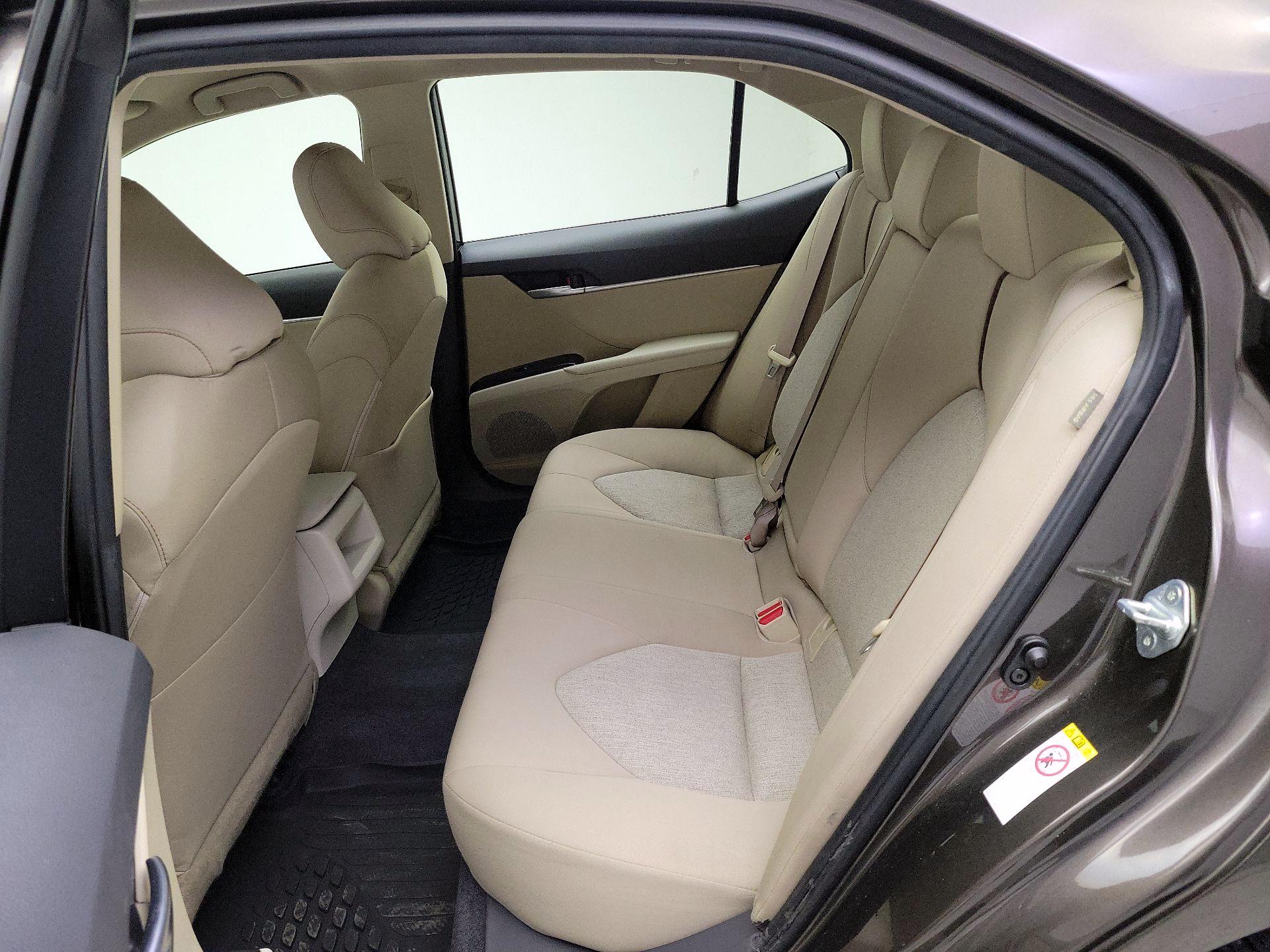 Thumbnail: 2018 Toyota Camry - 19