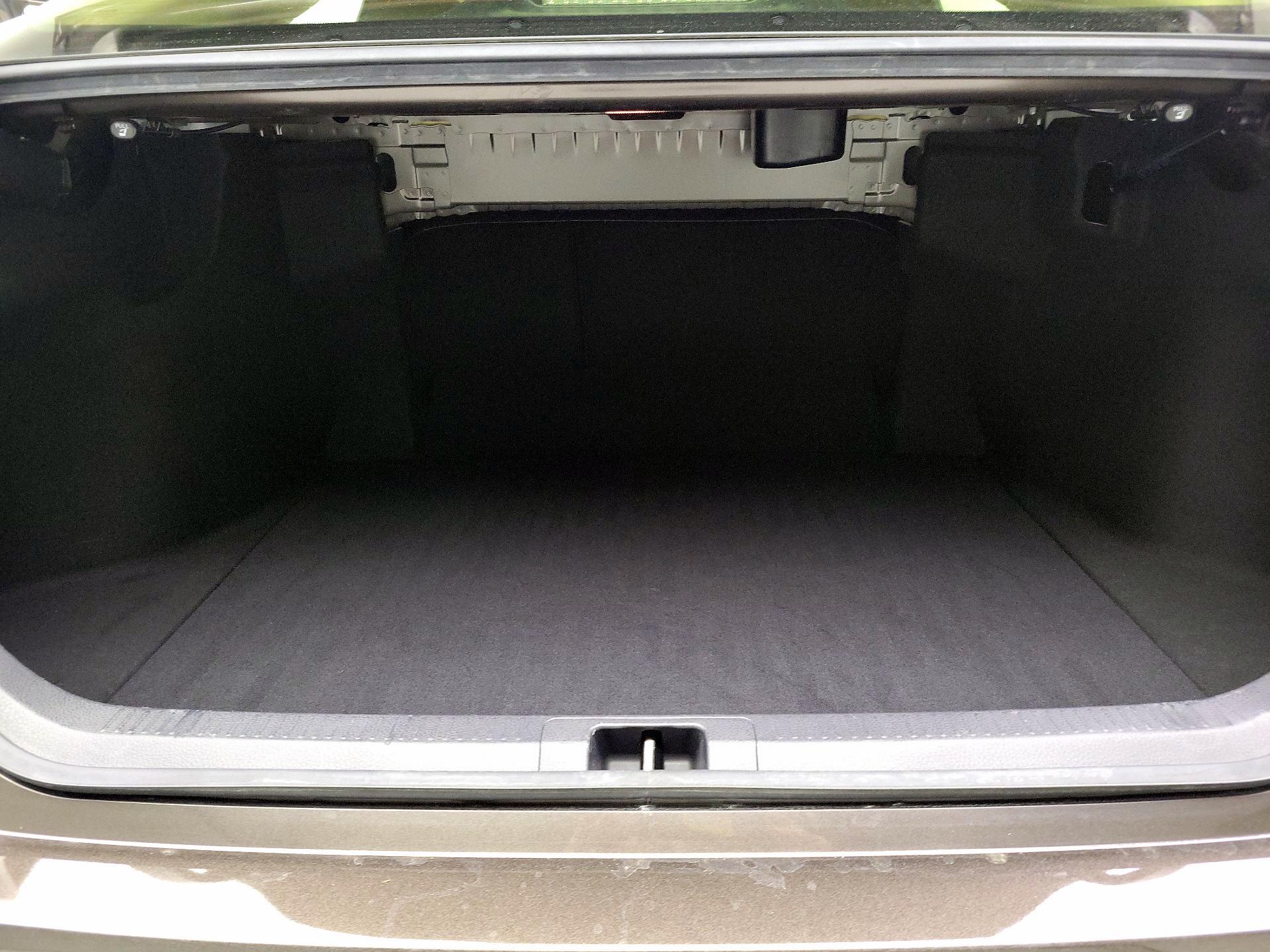 Thumbnail: 2018 Toyota Camry - 20