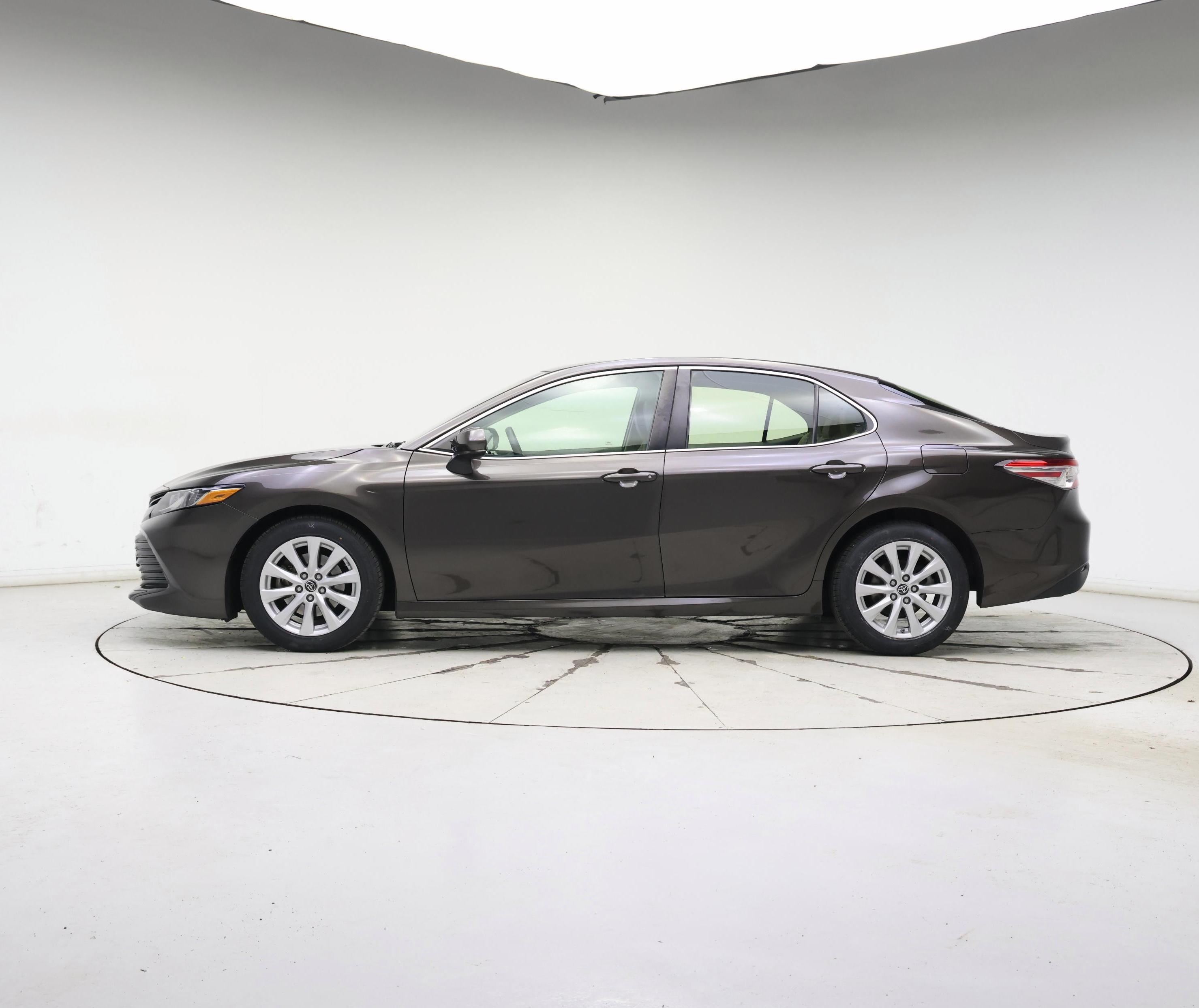 Thumbnail: 2018 Toyota Camry - 3