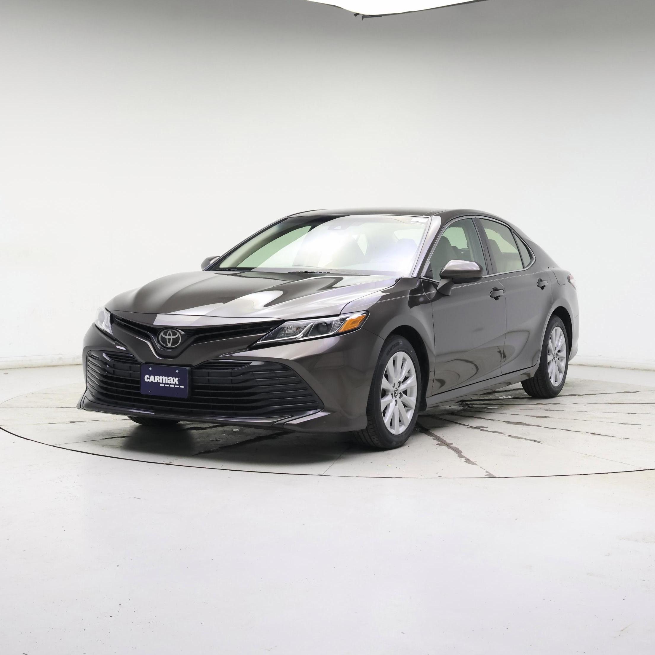 Thumbnail: 2018 Toyota Camry - 4
