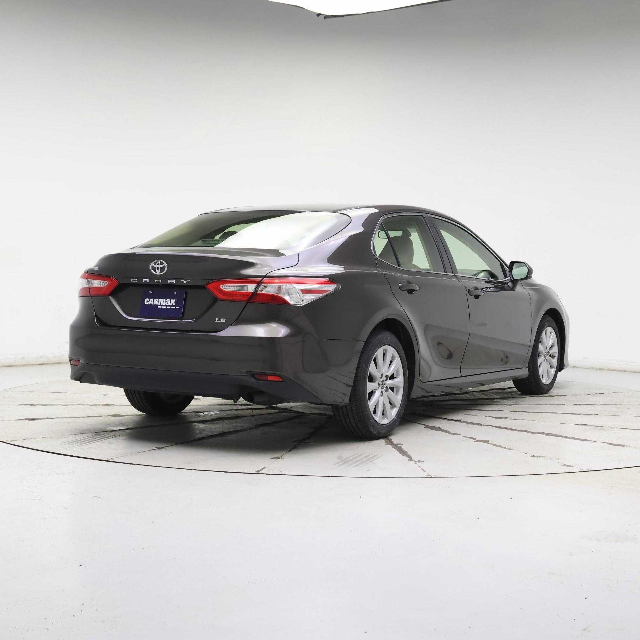 Thumbnail: 2018 Toyota Camry - 8