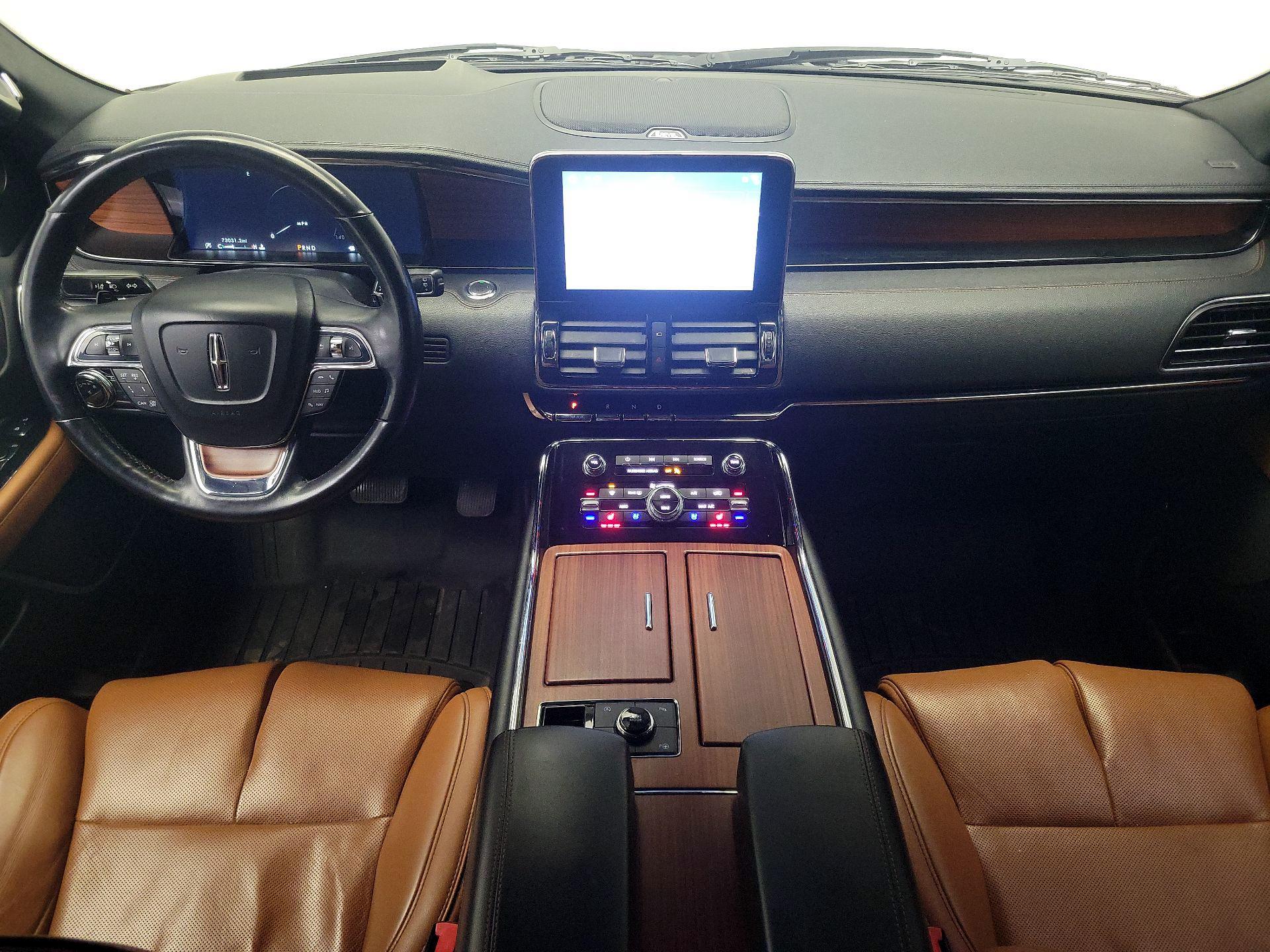 Thumbnail: 2018 Lincoln Navigator - 9