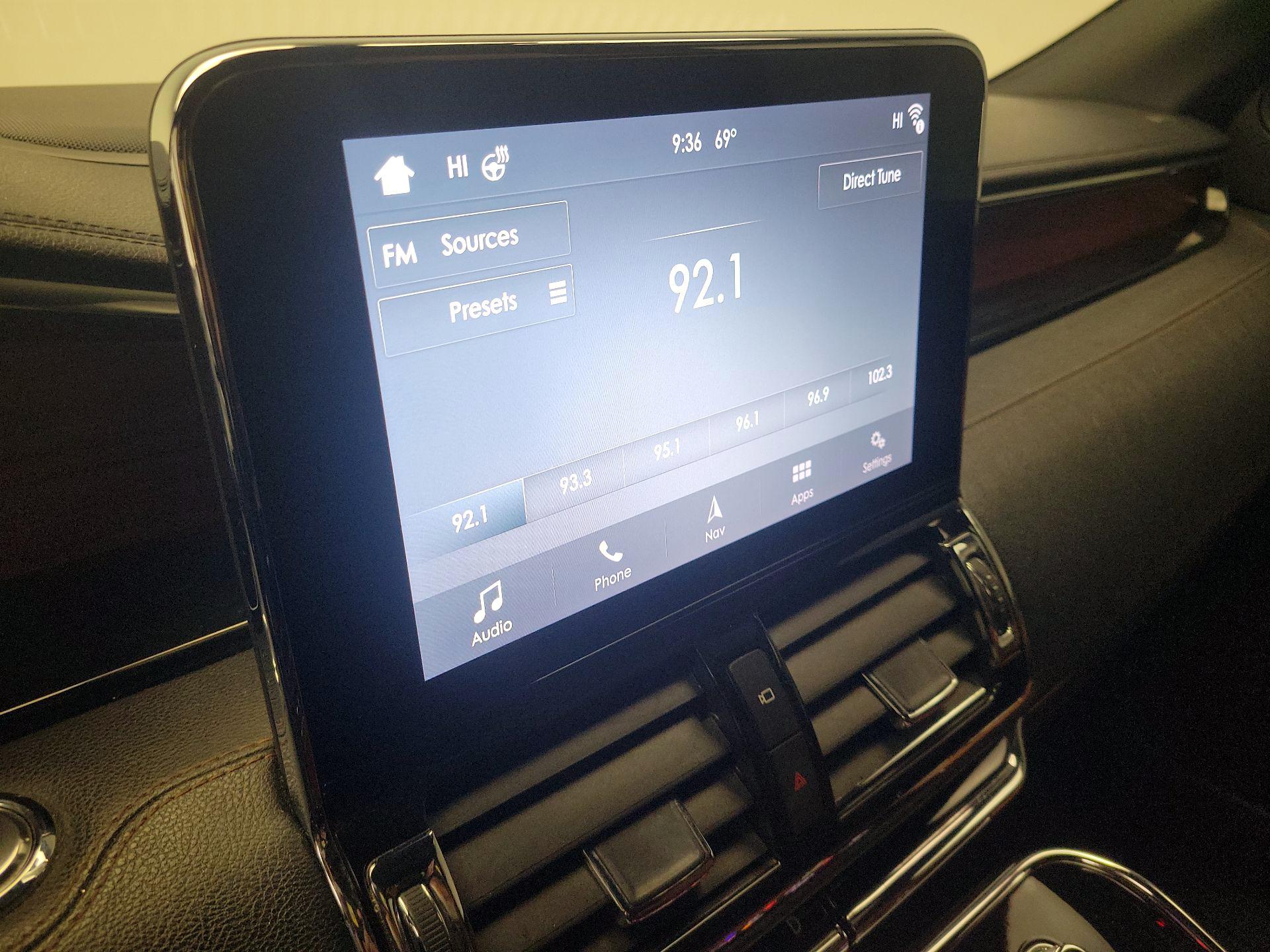 Thumbnail: 2018 Lincoln Navigator - 16