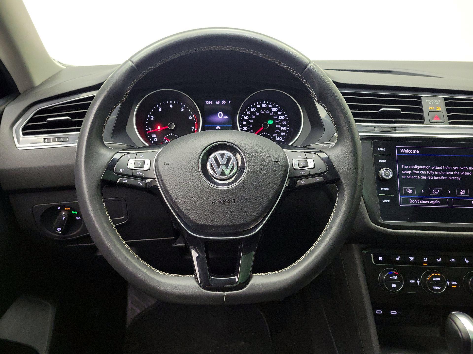 Thumbnail: 2021 Volkswagen Tiguan - 10