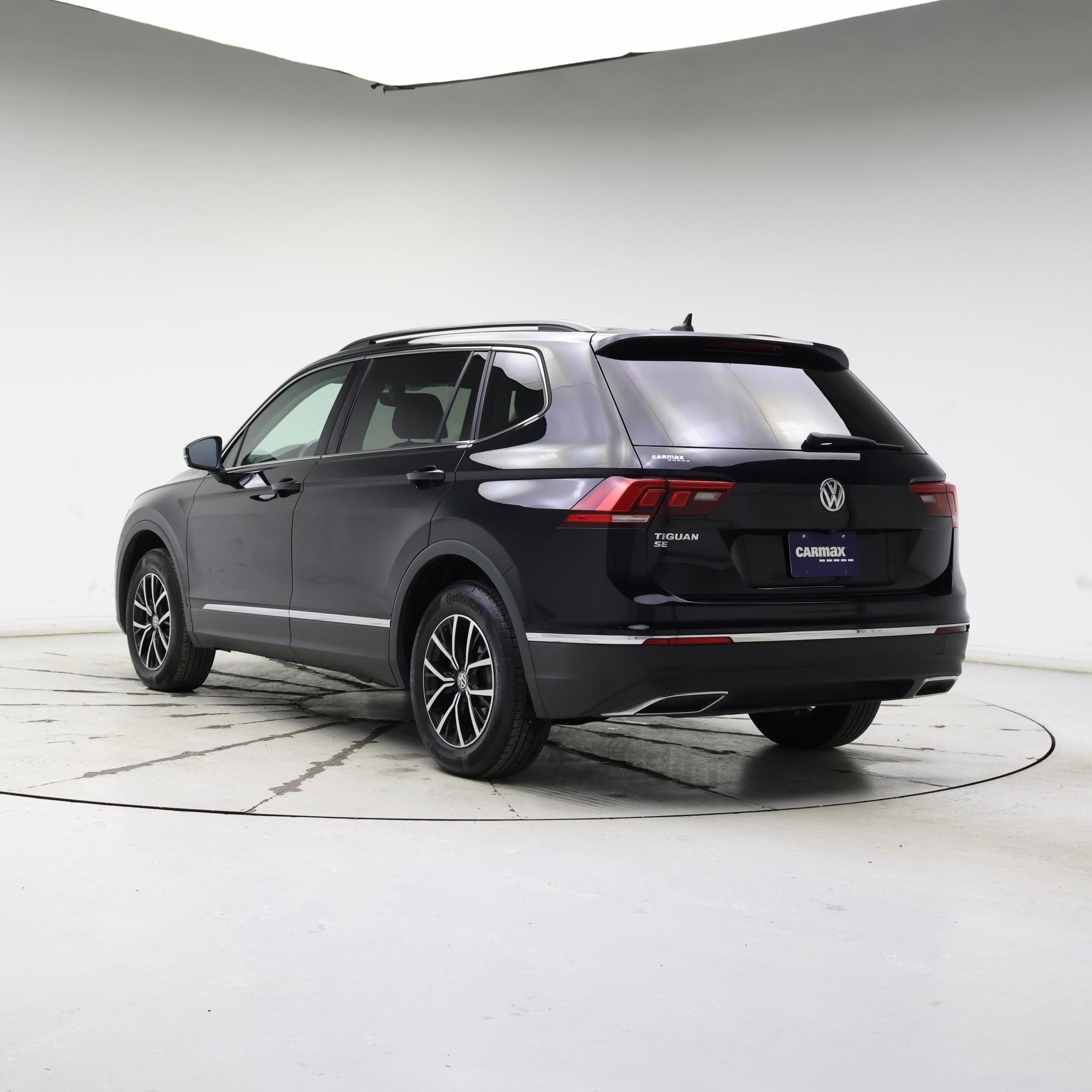 Thumbnail: 2021 Volkswagen Tiguan - 2