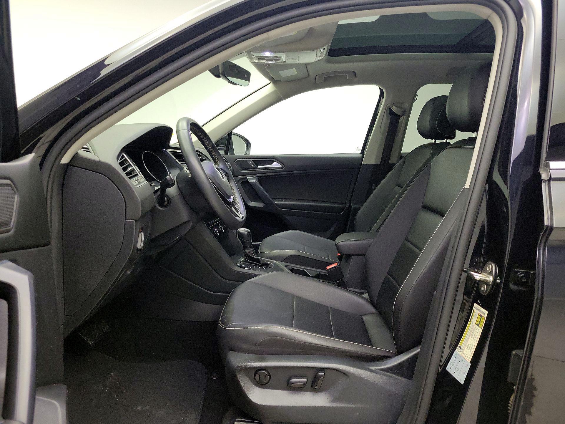 Thumbnail: 2021 Volkswagen Tiguan - 19