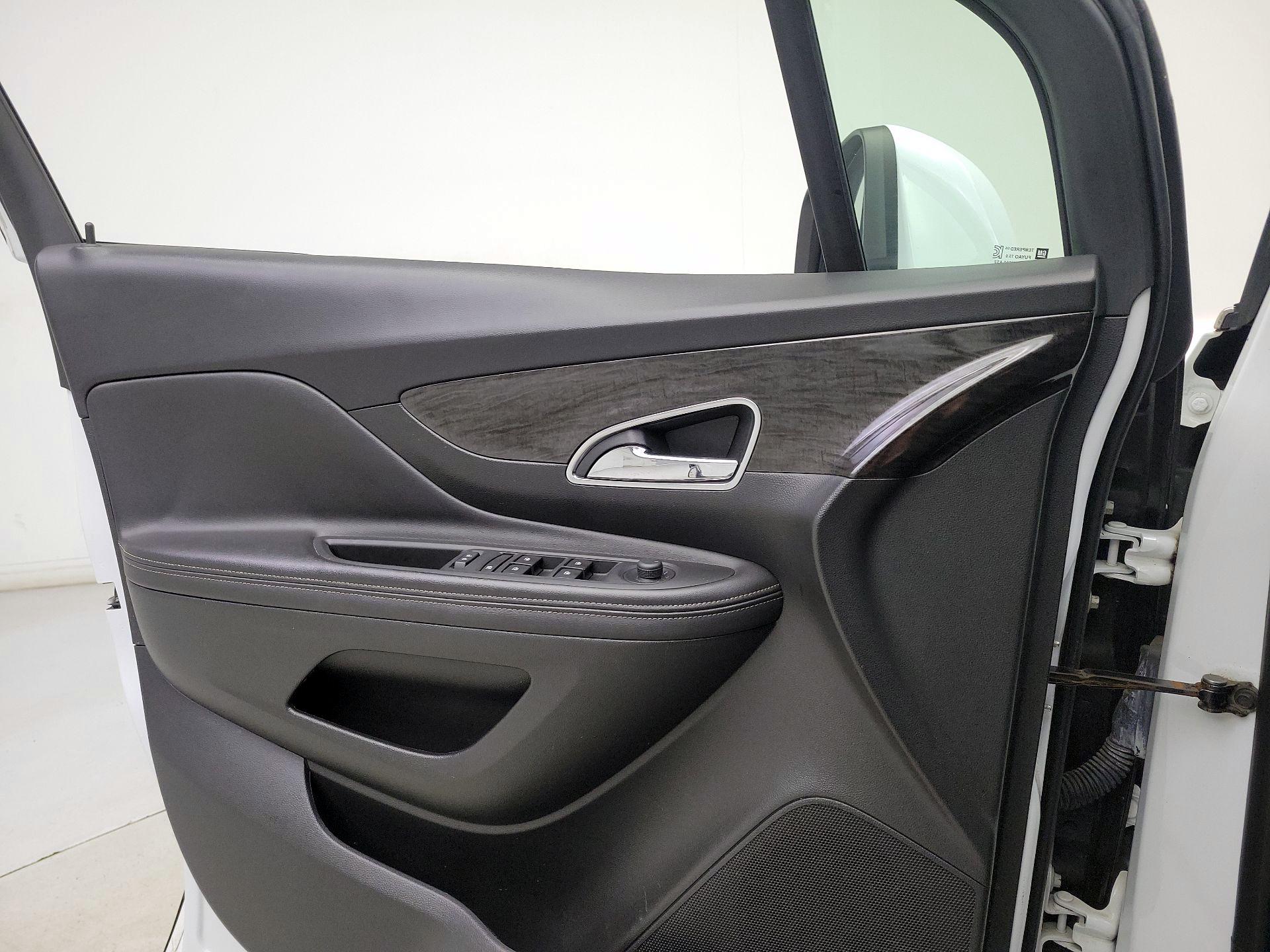 Thumbnail: 2016 Buick Encore - 12