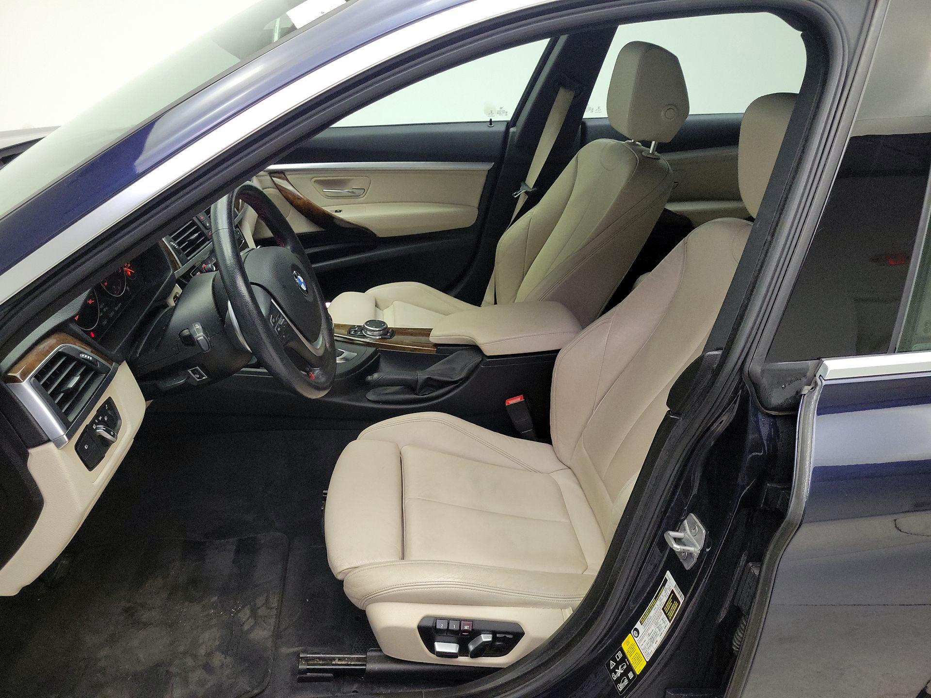 Thumbnail: 2017 BMW 3 Series - 11