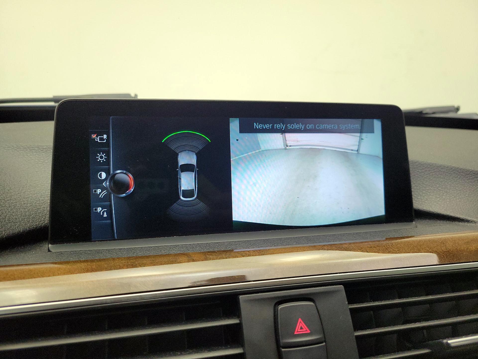 Thumbnail: 2017 BMW 3 Series - 15