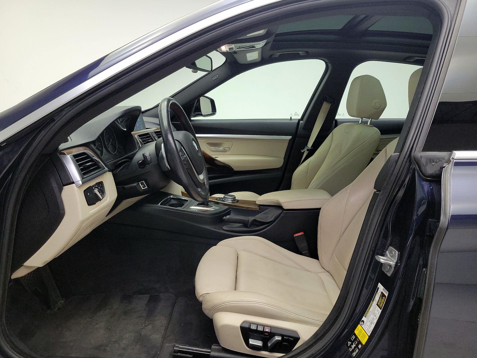 Thumbnail: 2017 BMW 3 Series - 20