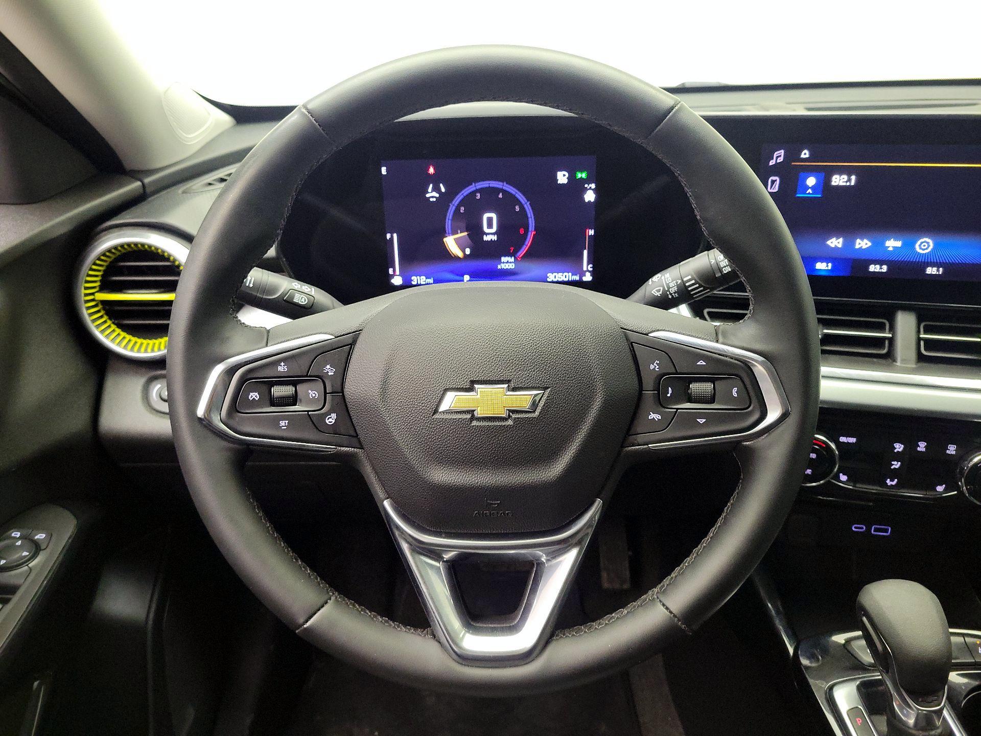 Thumbnail: 2024 Chevrolet Trax - 10