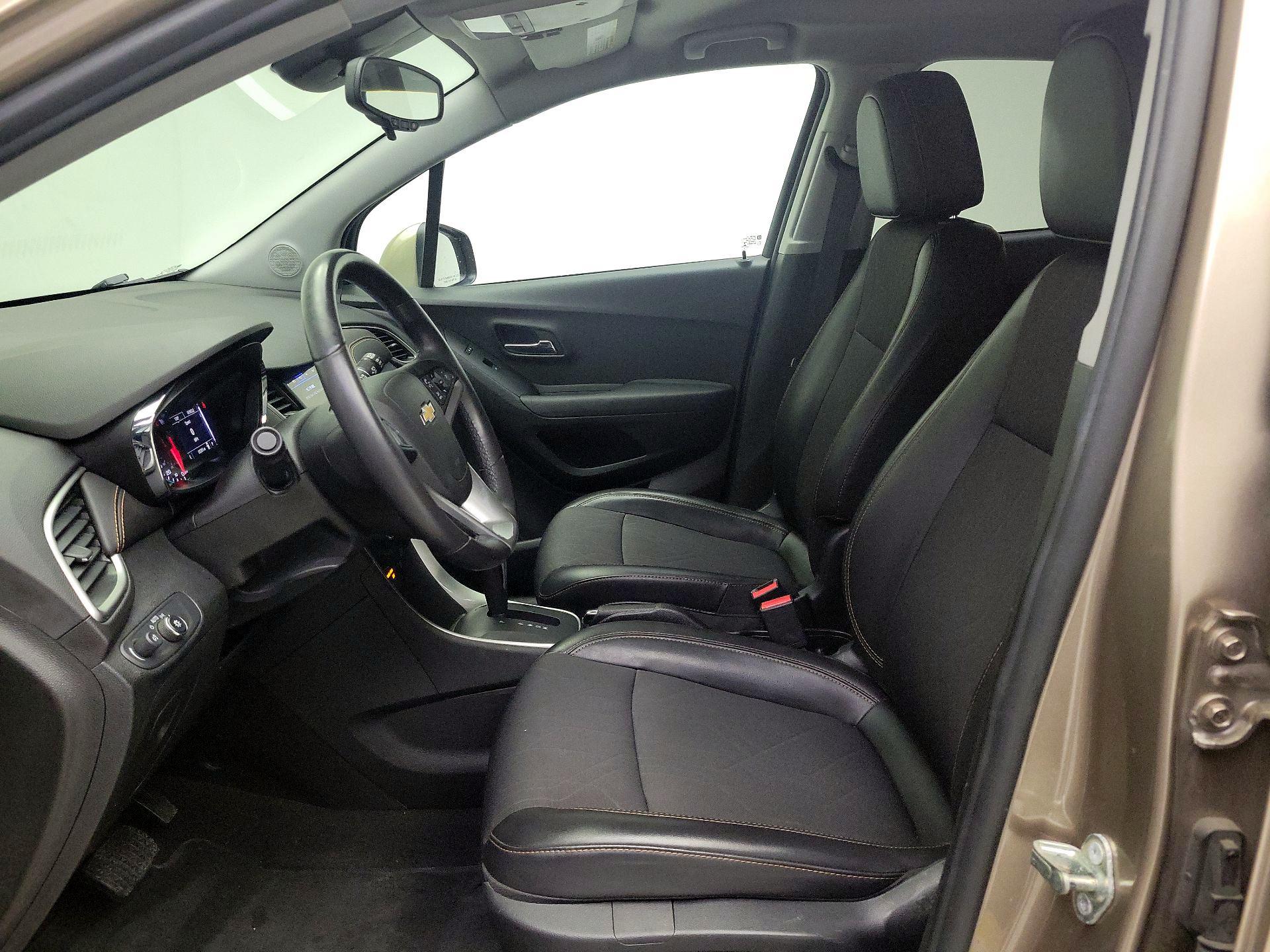 Thumbnail: 2018 Chevrolet Trax - 11